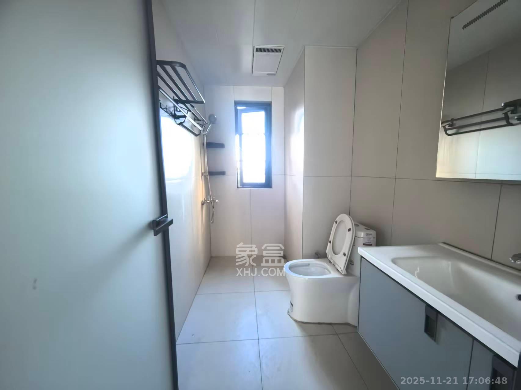 恒大御景半岛锦绣苑  3室2厅2卫    3200.0元/月室内图