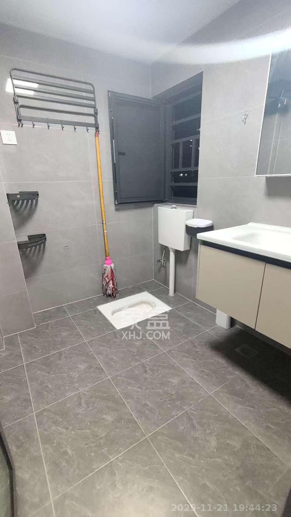 湘荷美苑  2室2厅1卫    1800.0元/月室内图