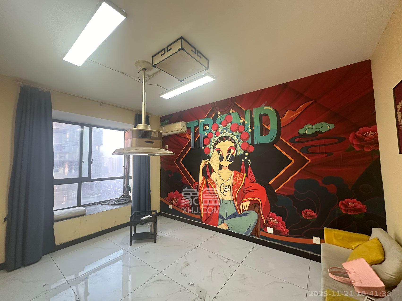 湘江世纪城富湾国际 6室2厅1卫 6500.0元/月 湘江世纪城富湾国际 6室2厅1卫 6500.0元/月室内图