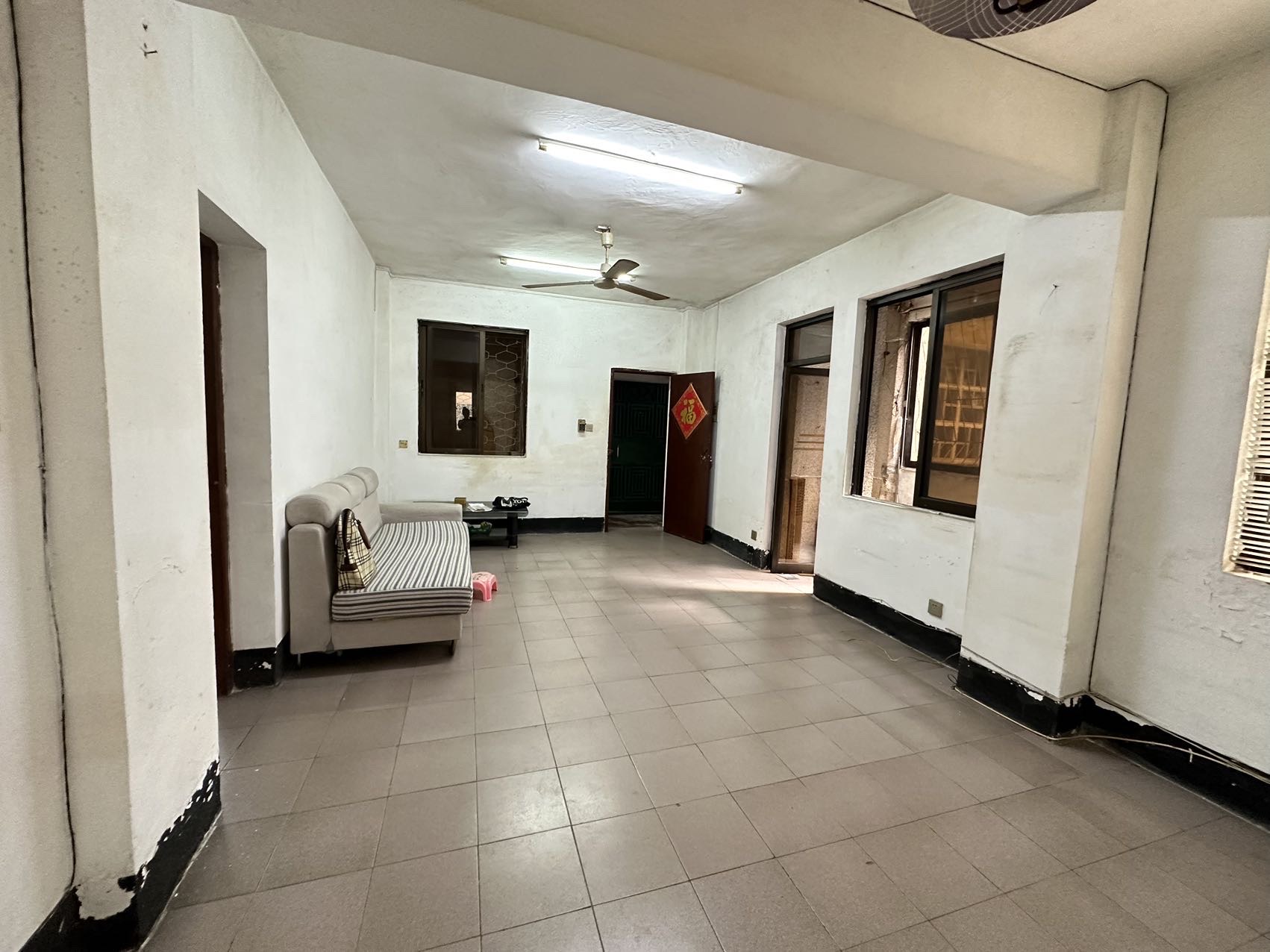 省免税公司宿舍  2室1厅1卫    78.0万