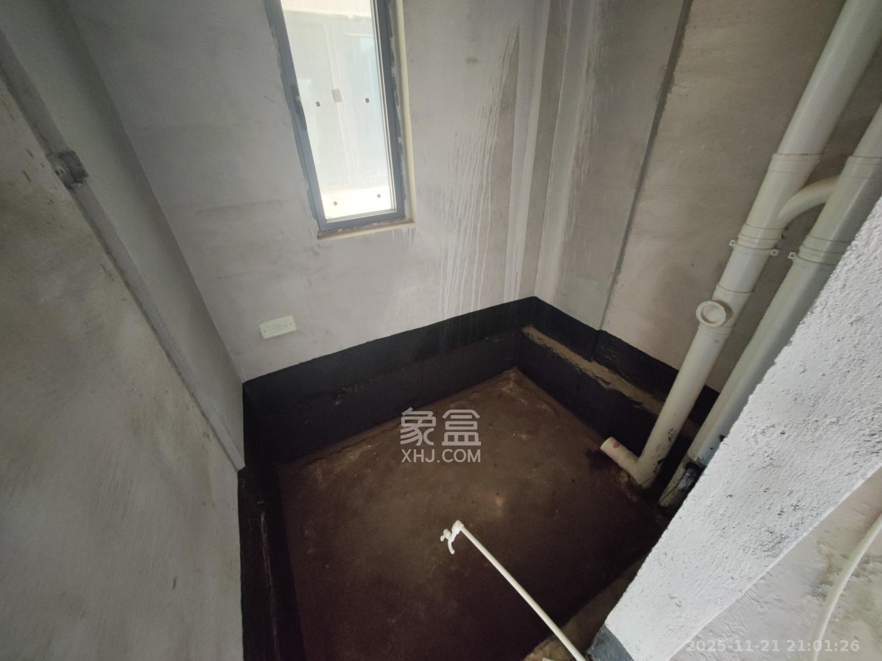 潇湘名城(新里程潇湘名城) 3室2厅1卫 88.0万 潇湘名城(新里程潇湘名城) 3室2厅1卫 88.0万卫生间