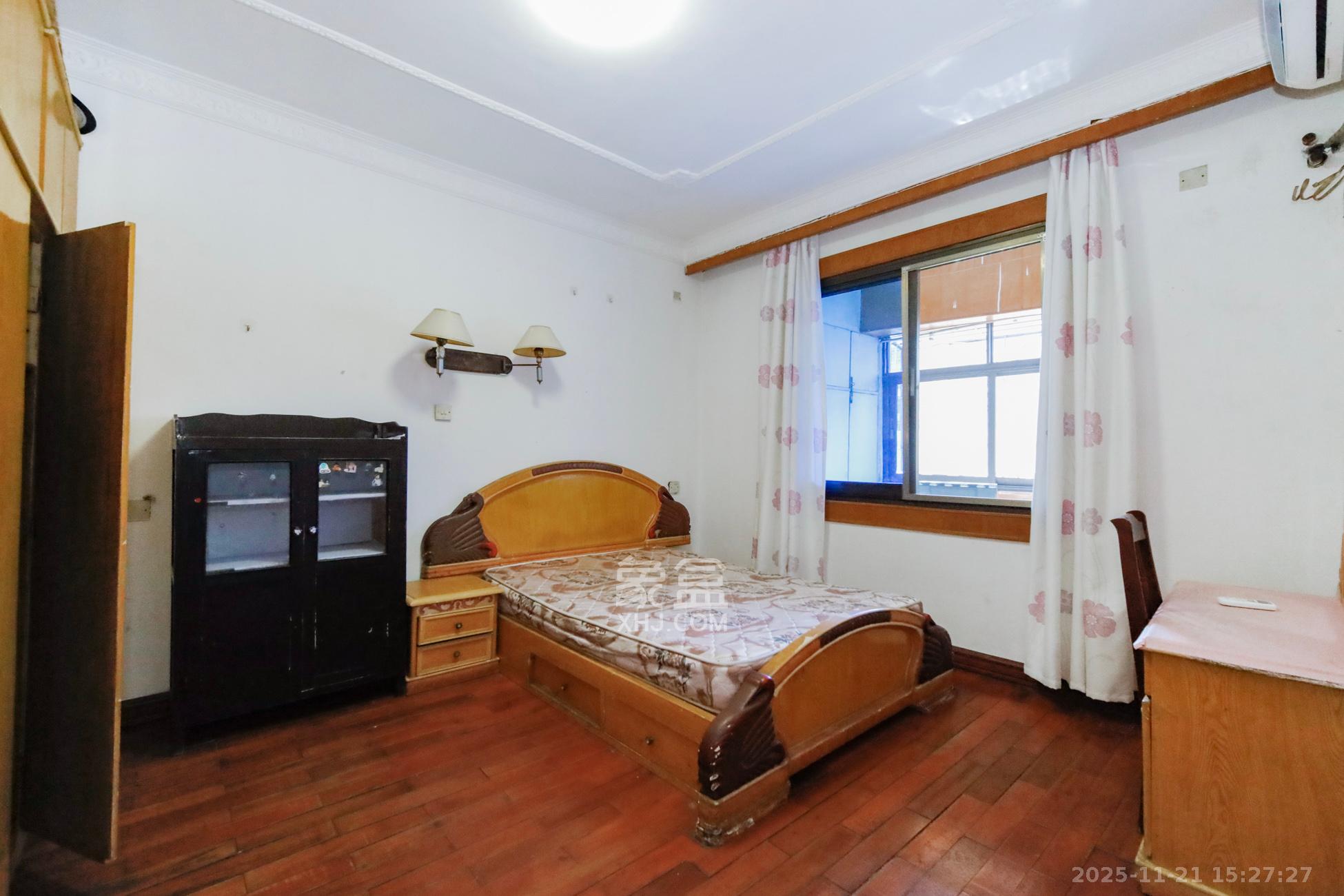 路桥宿舍  3室2厅1卫    48.0万卧室