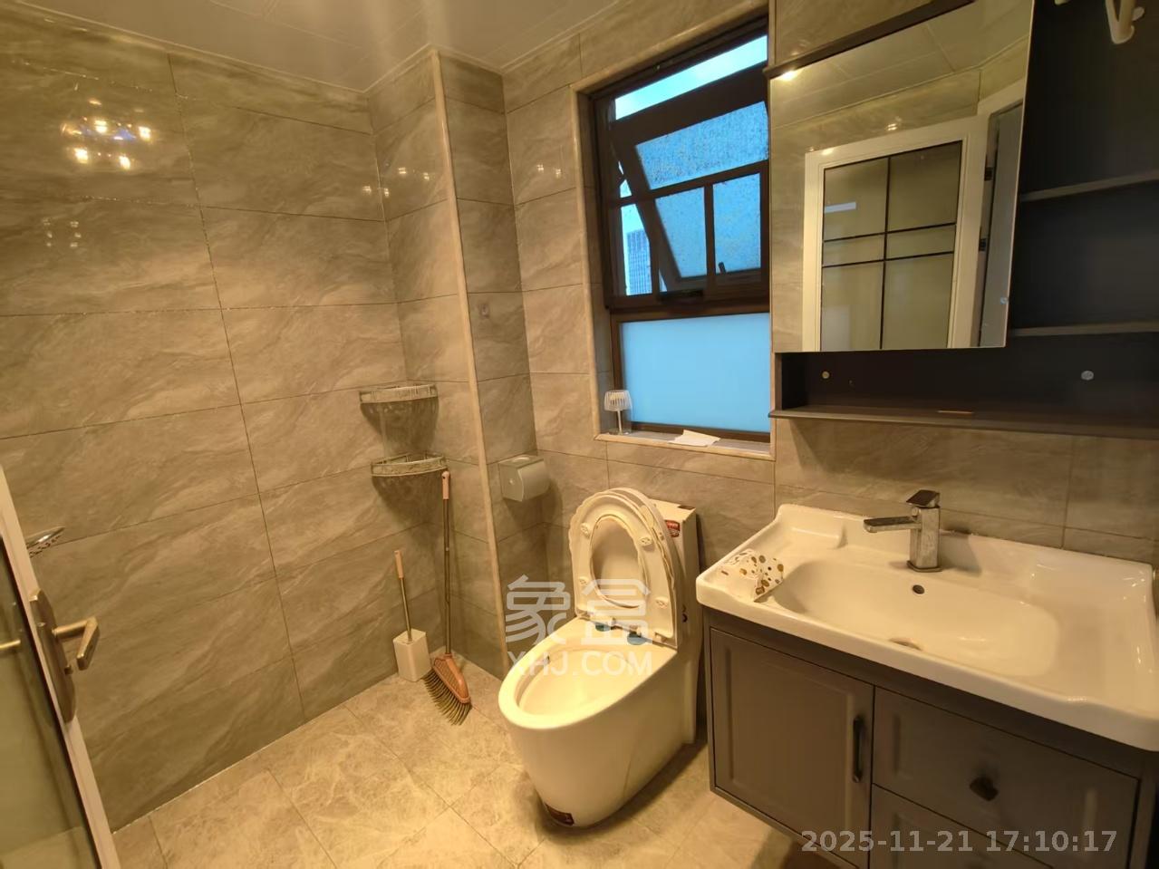 佳兆业云顶梅溪湖（佳兆业梅溪荟）  4室2厅2卫    3000.0元/月室内图