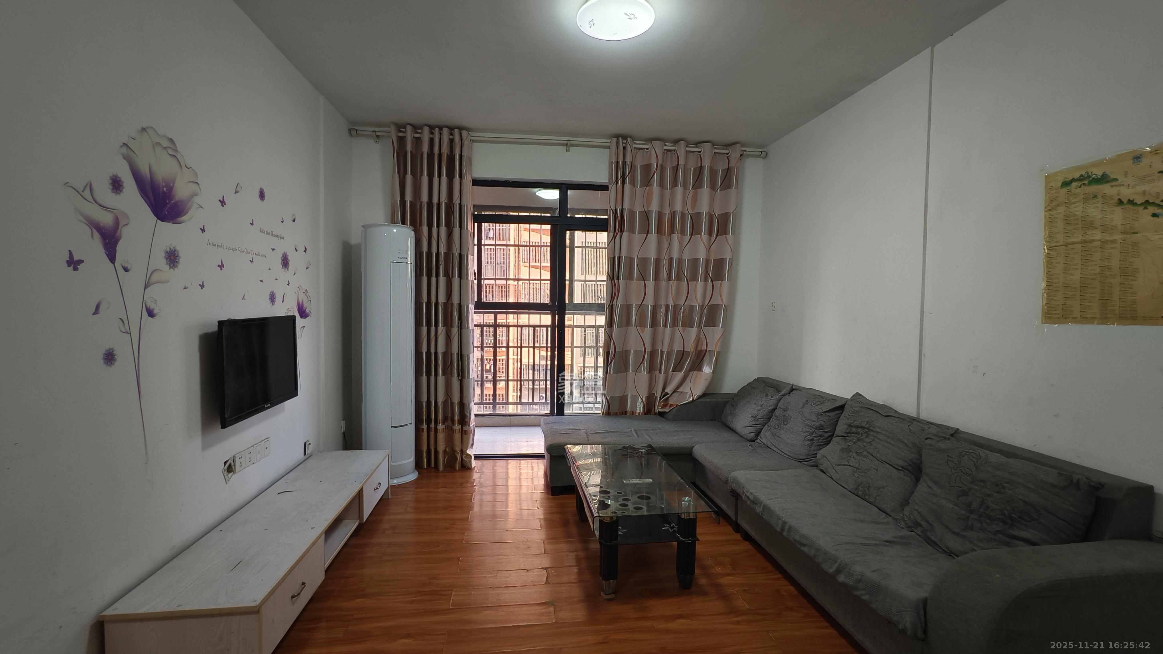 天悦嘉园  2室2厅1卫    1800.0元/月