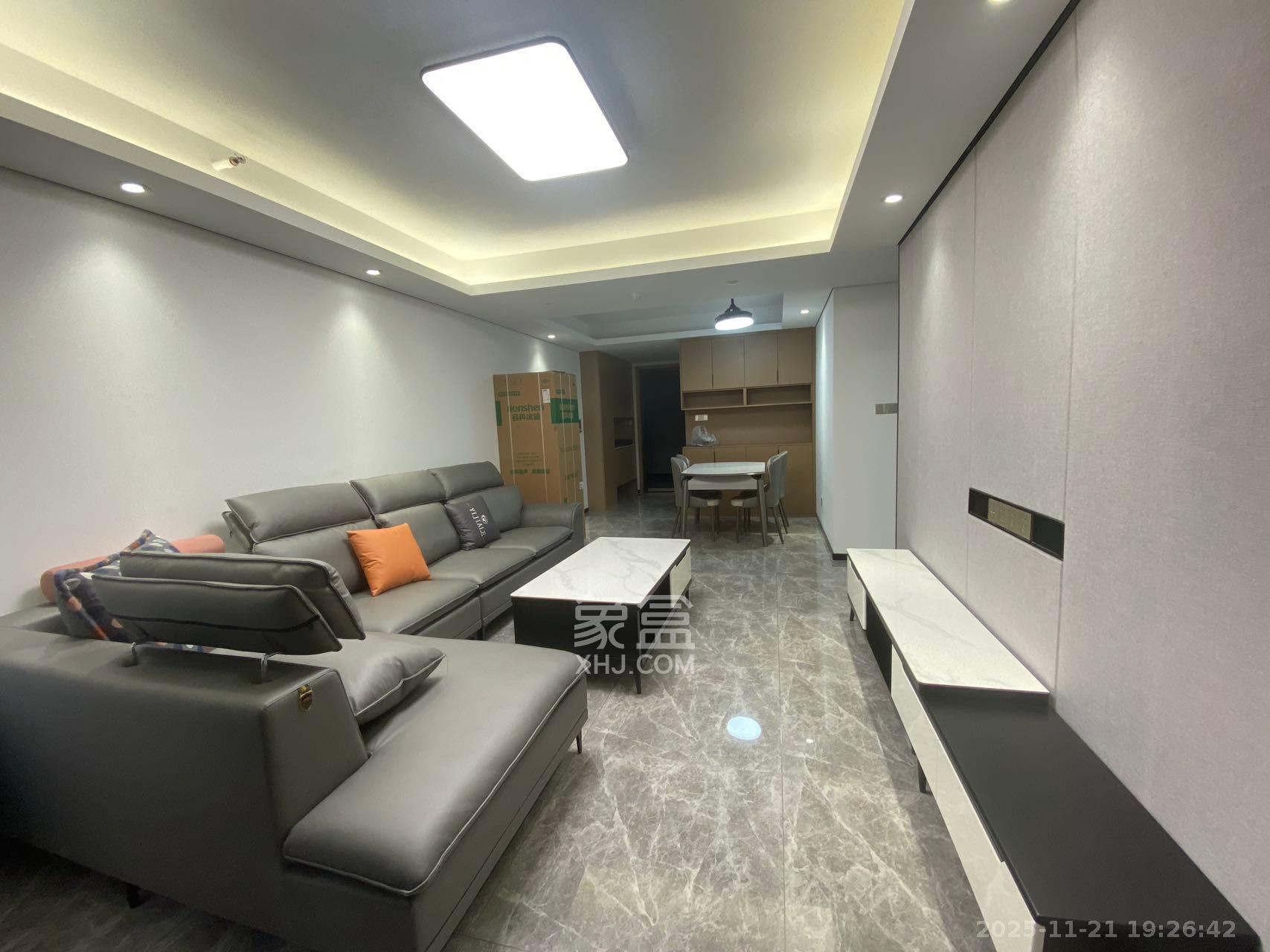 中国铁建湘语梅溪  3室2厅2卫    3000.0元/月