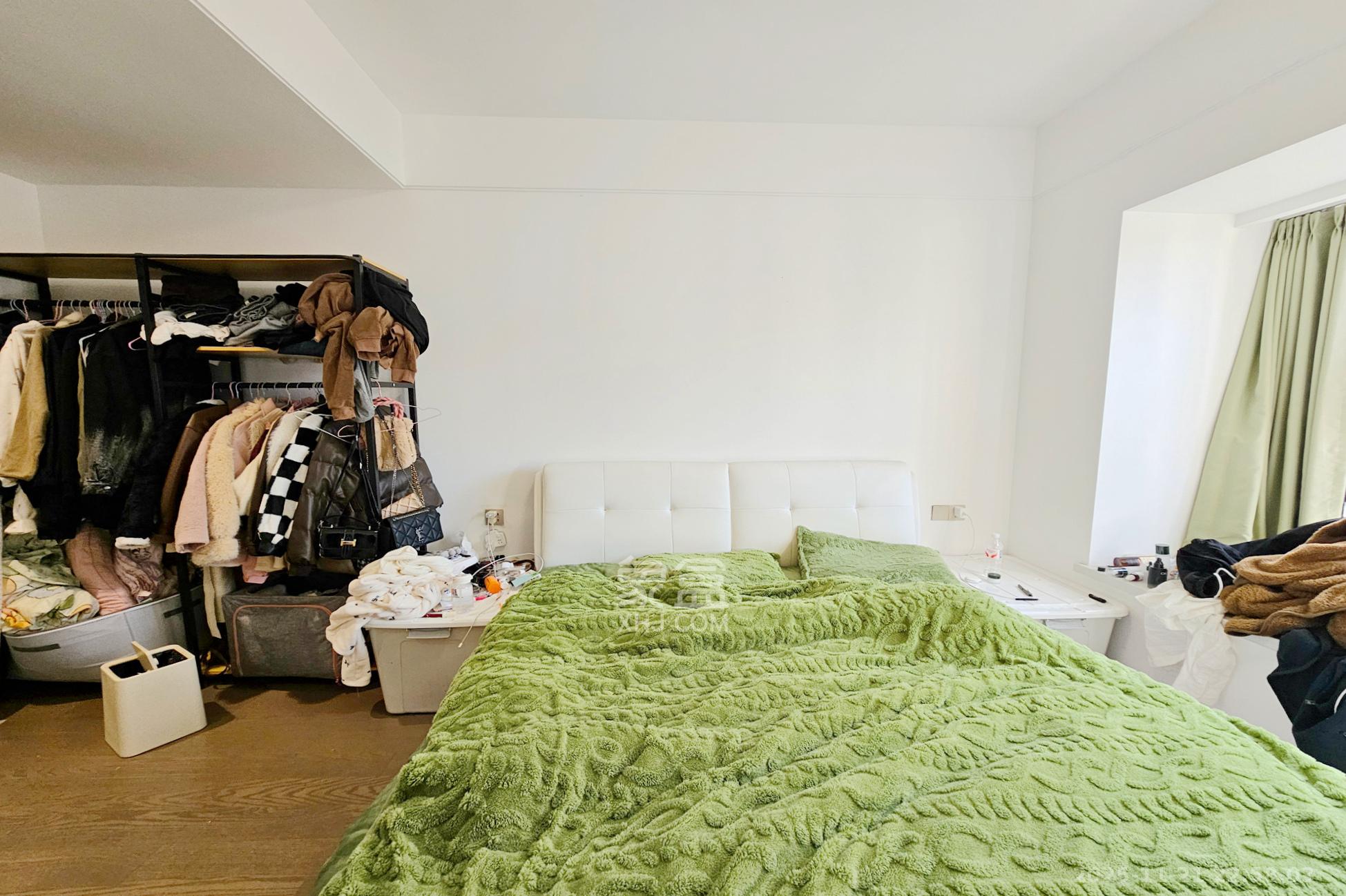 阳光城尚东湾青柠园 3室2厅2卫 105.0万 阳光城尚东湾青柠园 3室2厅2卫 105.0万卧室