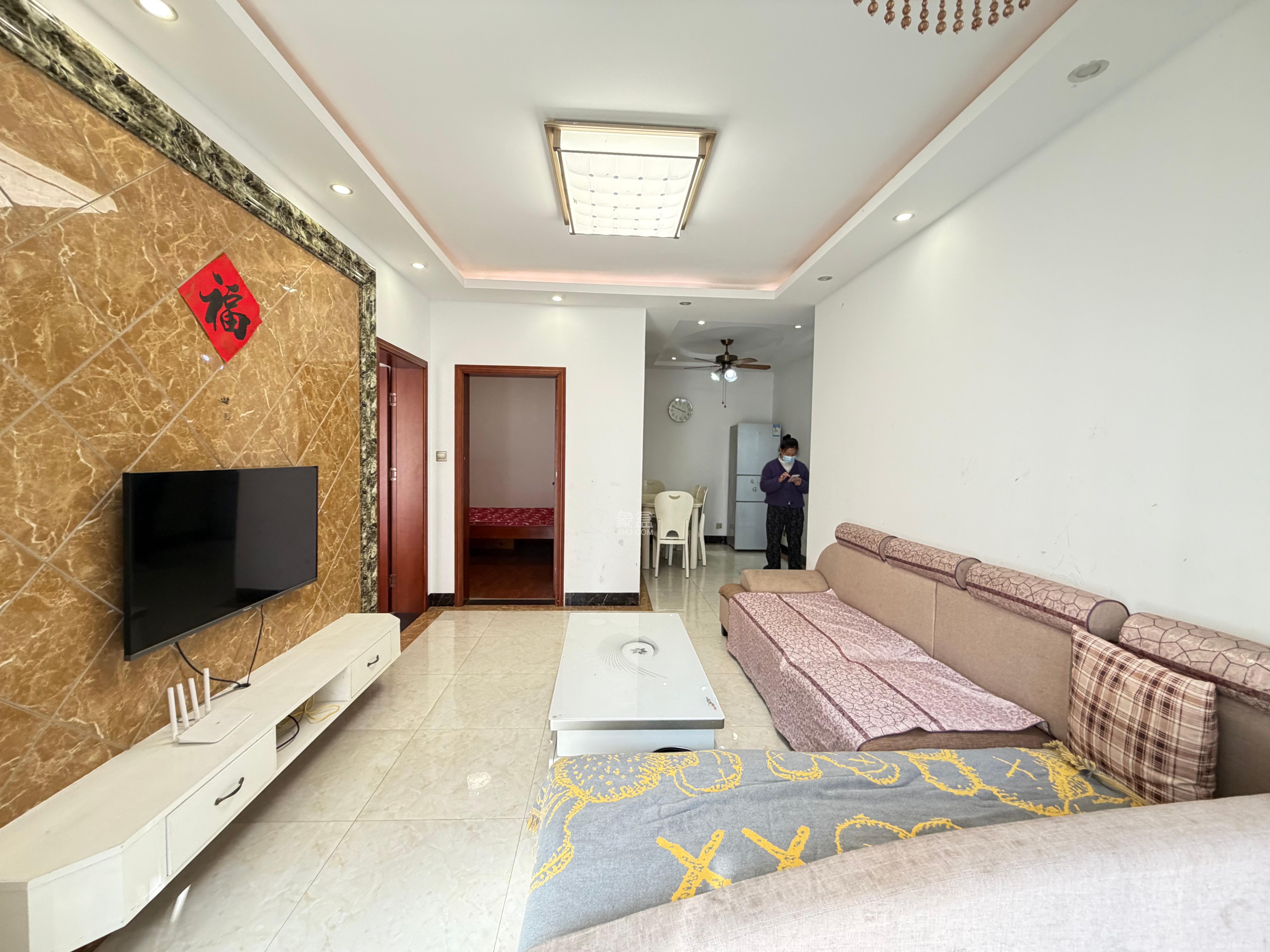 泊林晶城 2室2厅1卫 1600.0元/月 泊林晶城 2室2厅1卫 1600.0元/月室内图