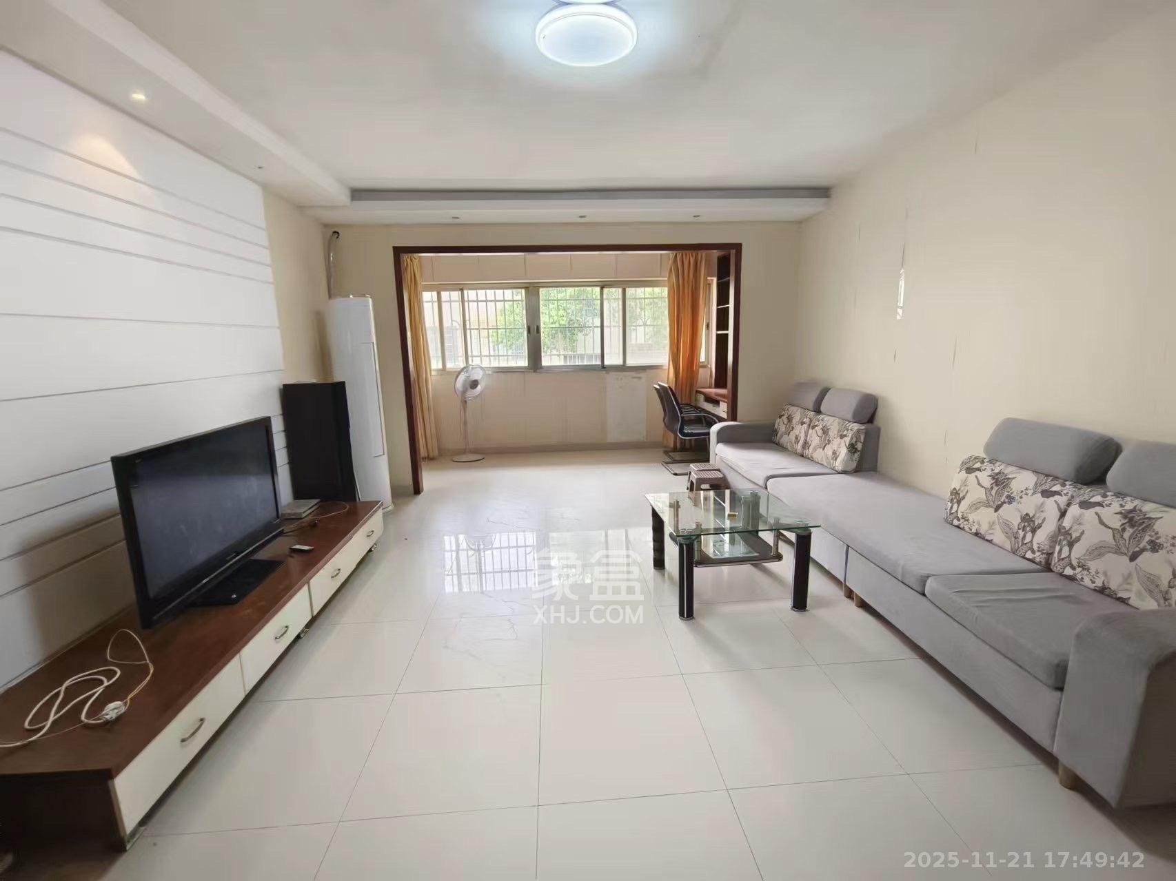 湘卫花苑 2室2厅1卫 1800.0元/月 湘卫花苑 2室2厅1卫 1800.0元/月室内图