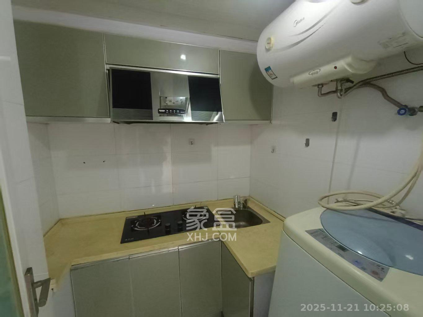 郡原广场  1室1厅1卫    1700.0元/月室内图