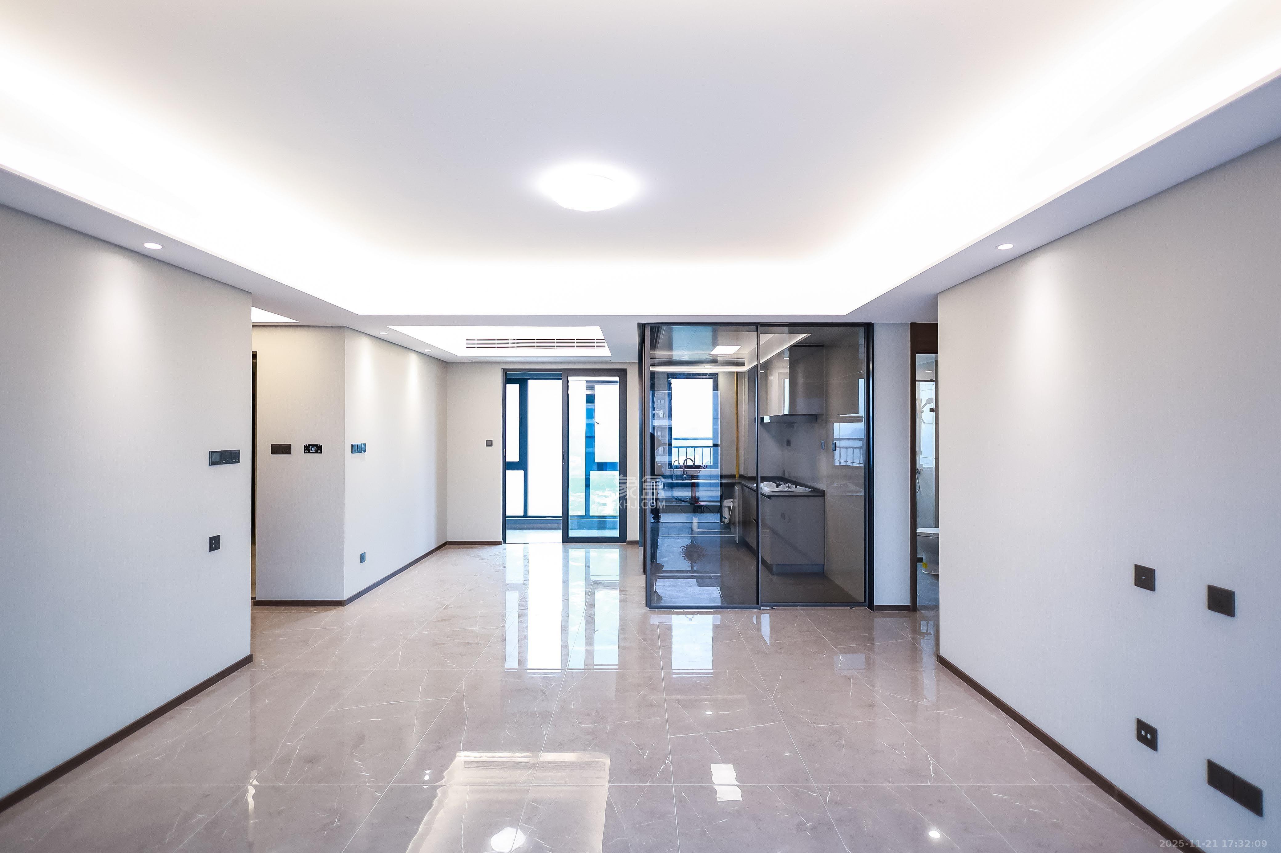 龙湖舜山府  4室2厅2卫    4800.0元/月室内图