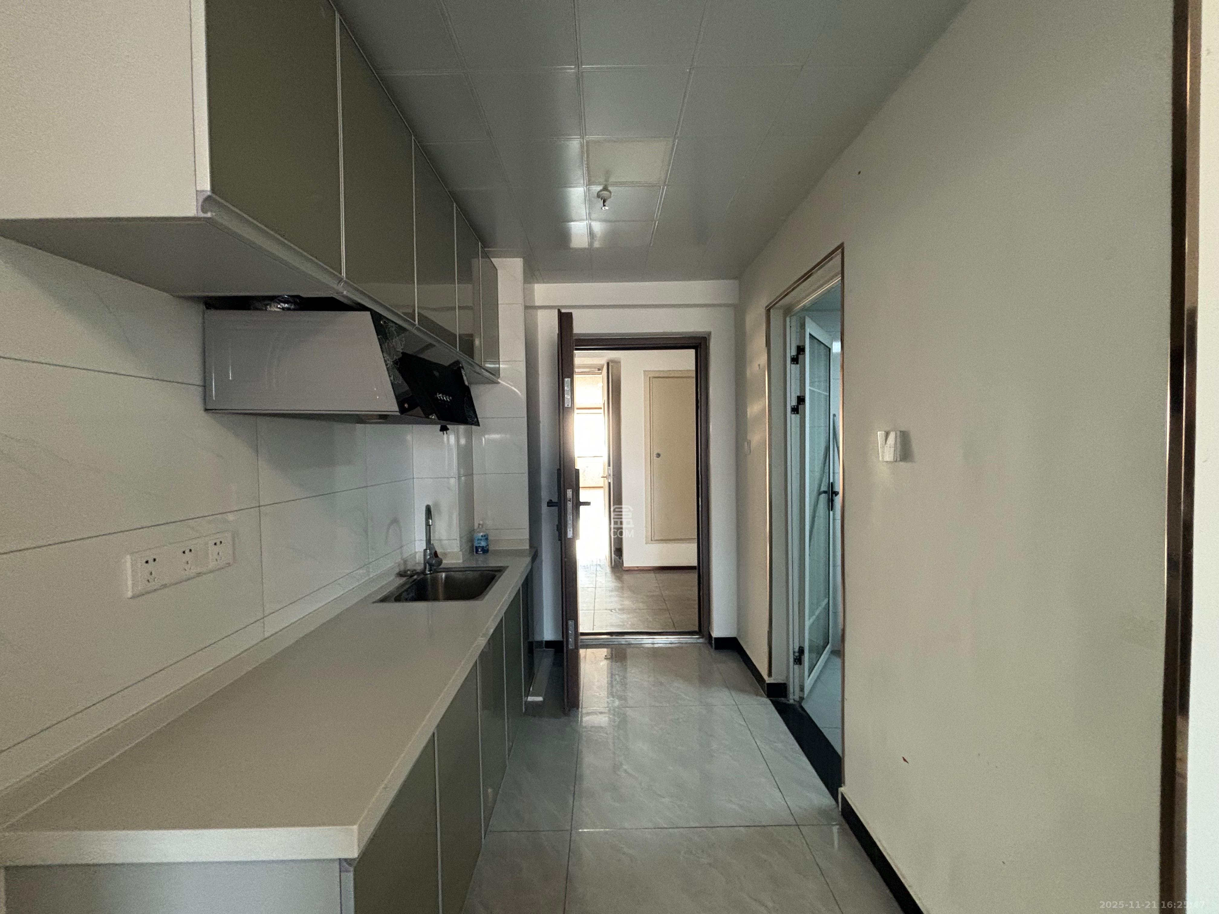 保利香槟国际  1室0厅0卫    1500.0元/月室内图