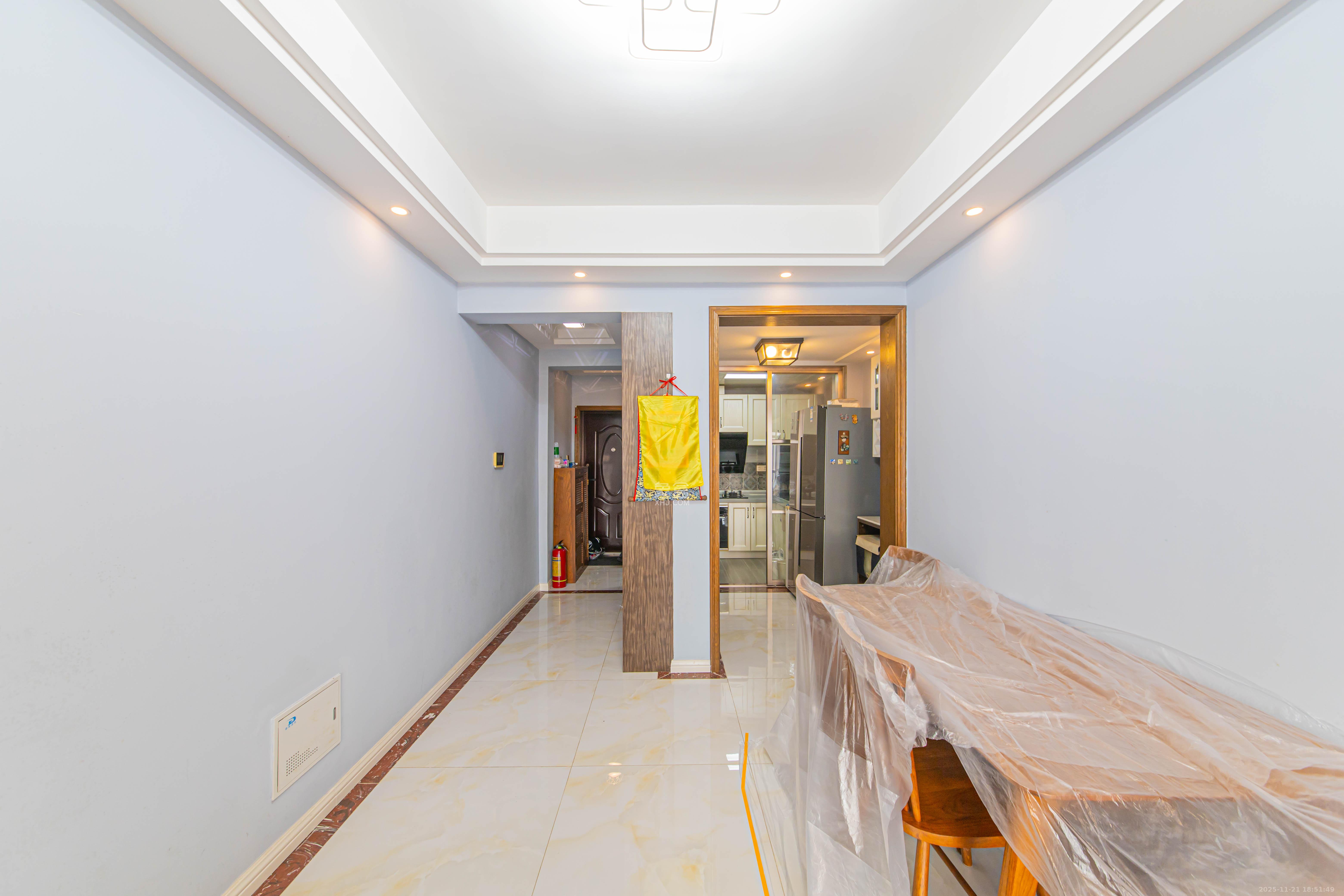 金房奥斯卡  3室2厅2卫    95.0万客厅