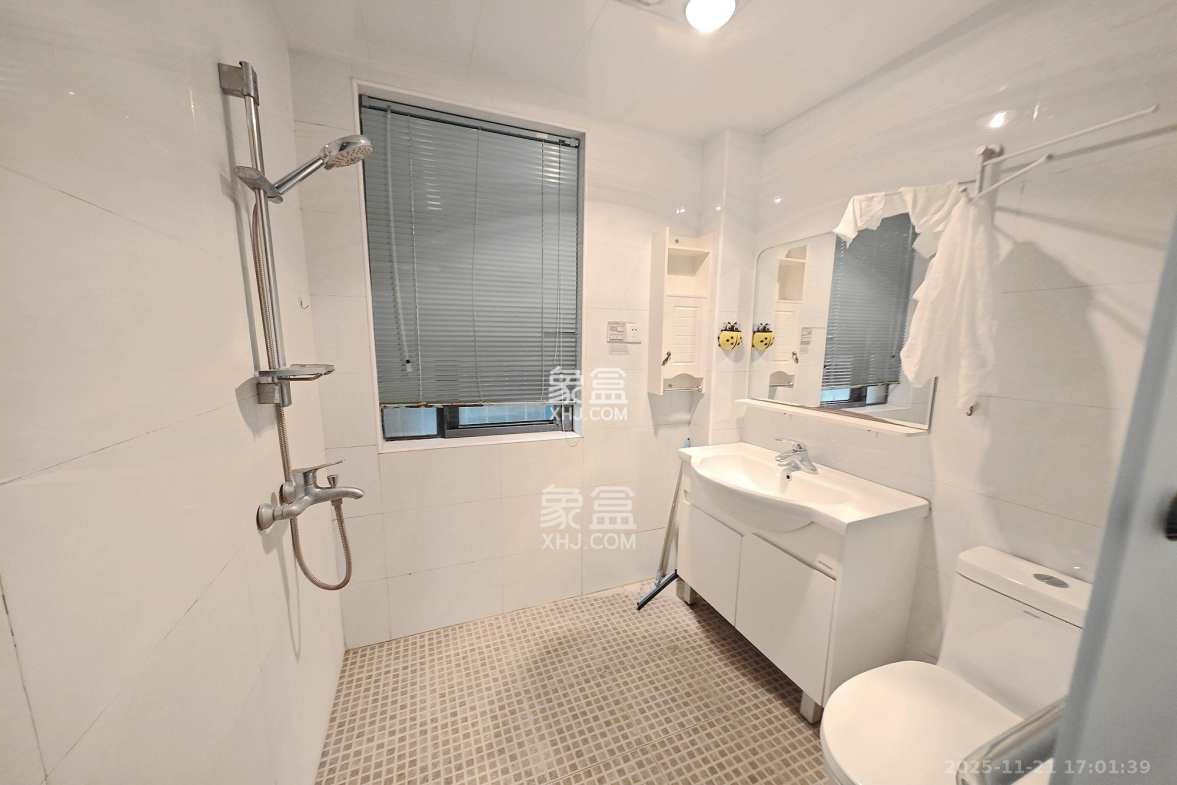 锦绣世纪 3室2厅2卫 129.8万 锦绣世纪 3室2厅2卫 129.8万其他