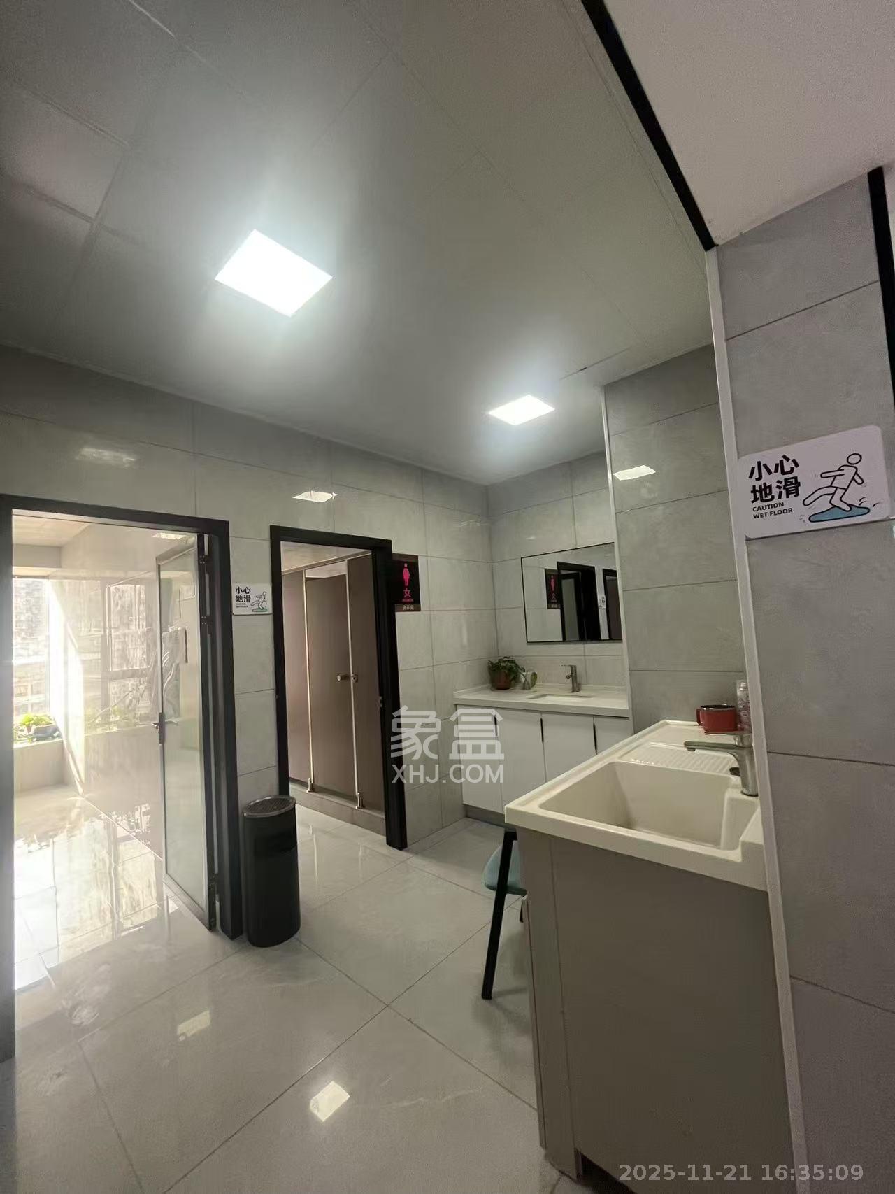 江山帝景哈佛  1室1厅1卫    1400.0元/月室内图