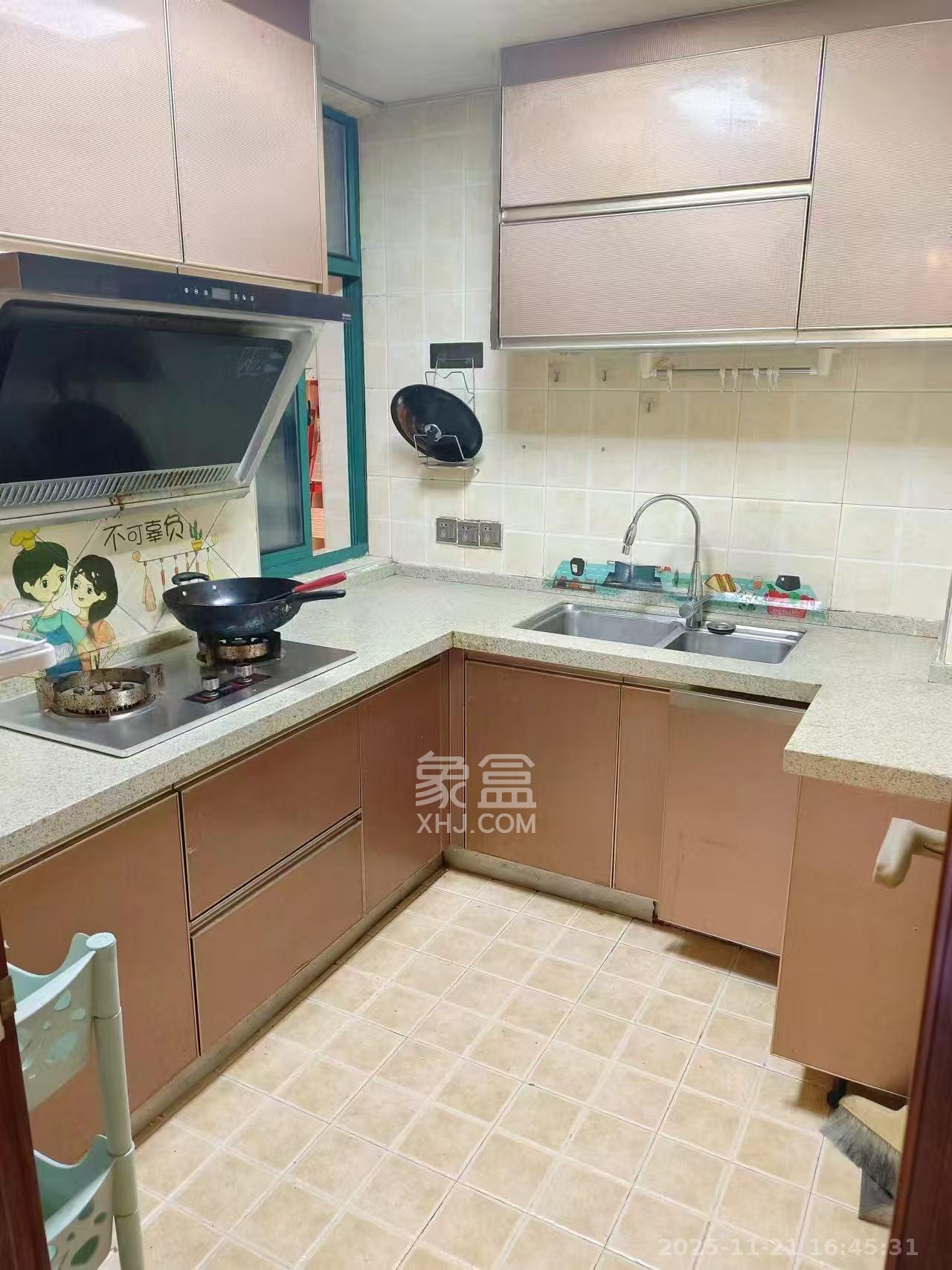 才子佳郡  3室2厅1卫    1600.0元/月室内图