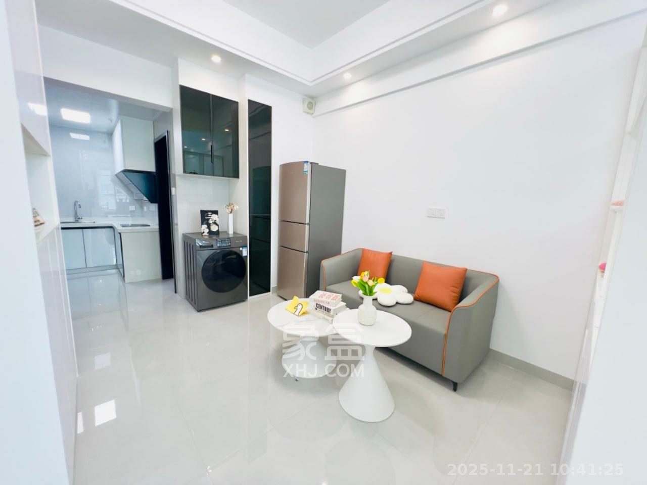 恒大誉府（融誉商业中心）  1室1厅1卫    1800.0元/月