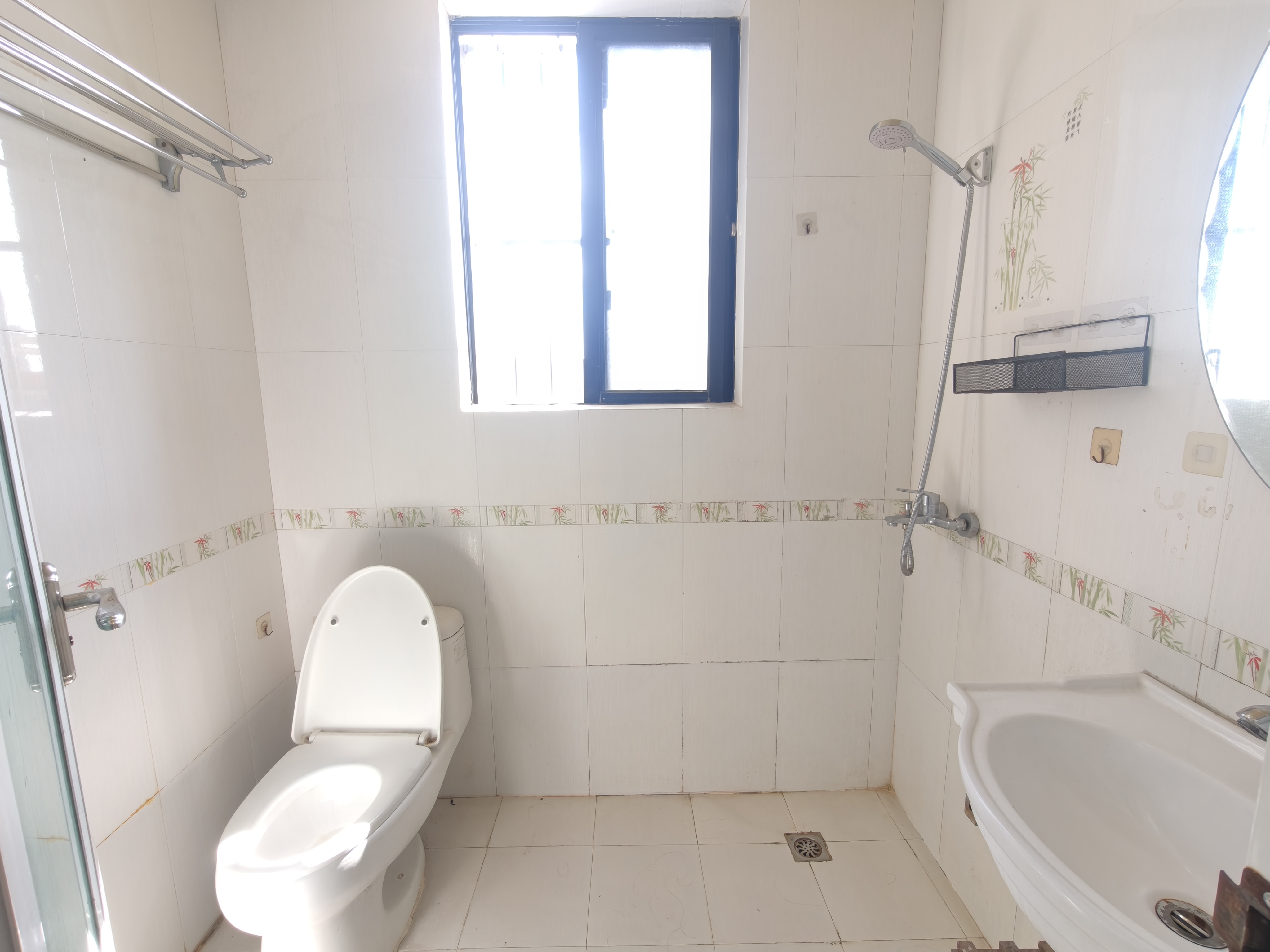 四季华庭龙城 1室0厅1卫 1600.0元/月 四季华庭龙城 1室0厅1卫 1600.0元/月室内图