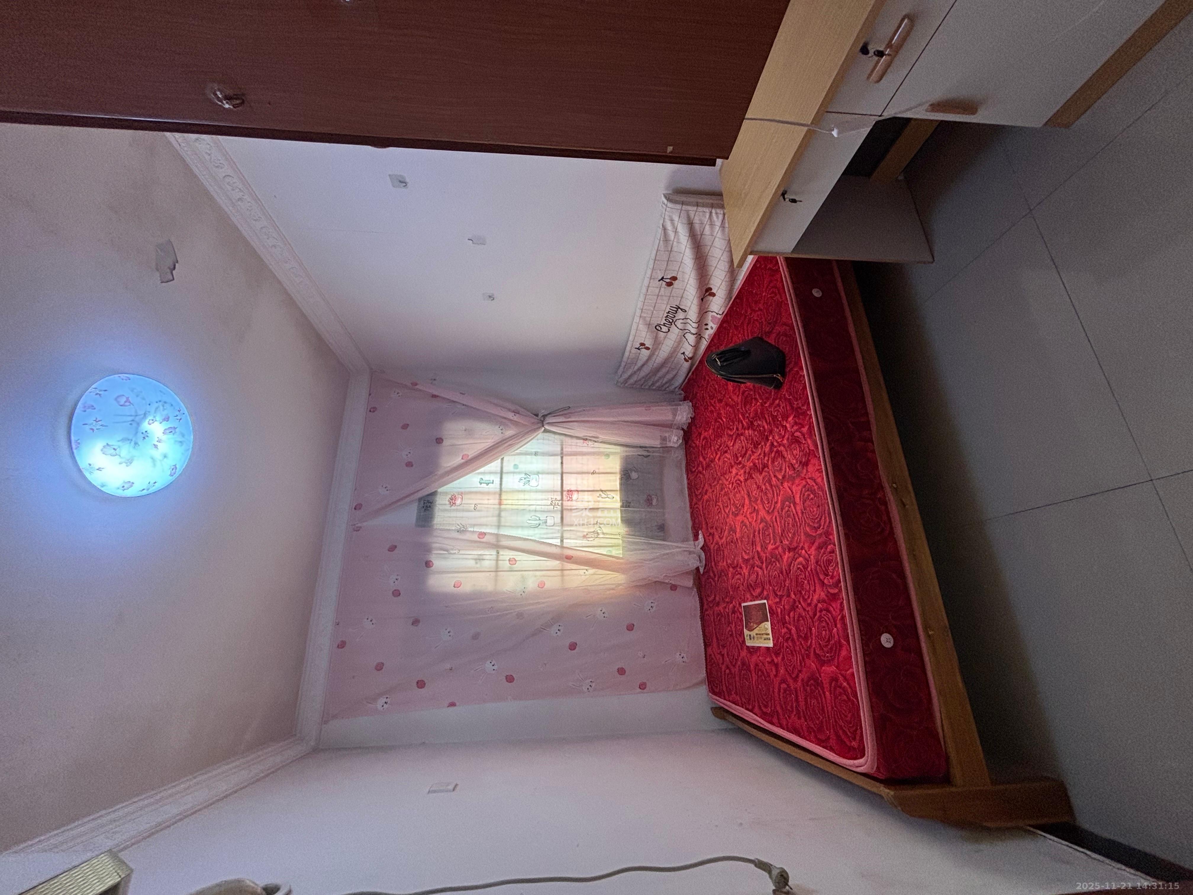 蝴蝶谷 1室1厅1卫 1500.0元/月 蝴蝶谷 1室1厅1卫 1500.0元/月室内图