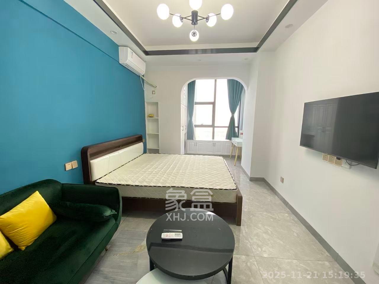 东盈商业广场（华泉城市广场）  1室1厅1卫    1600.0元/月