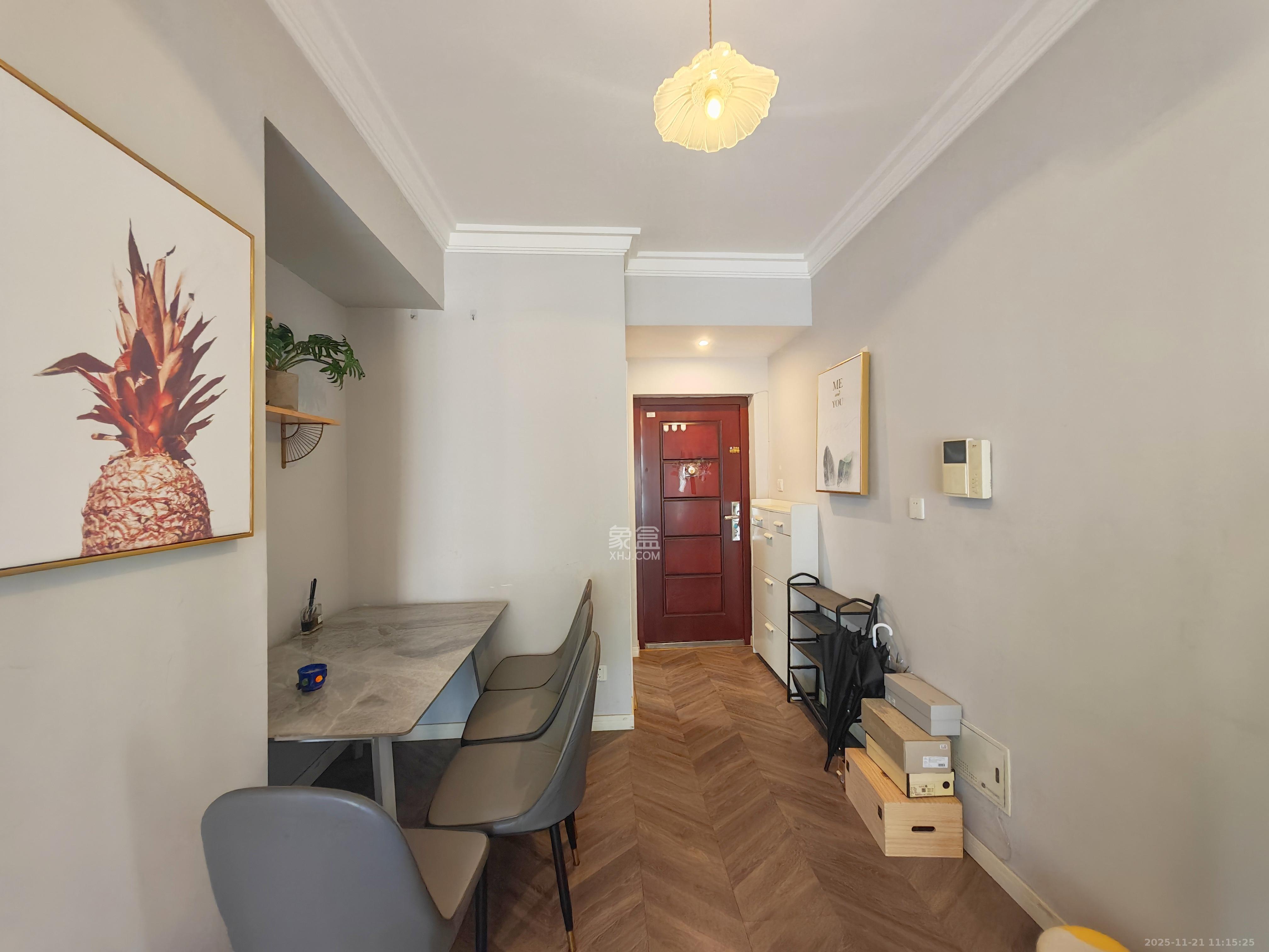 湘府9号 1室2厅1卫 2600.0元/月 湘府9号 1室2厅1卫 2600.0元/月室内图