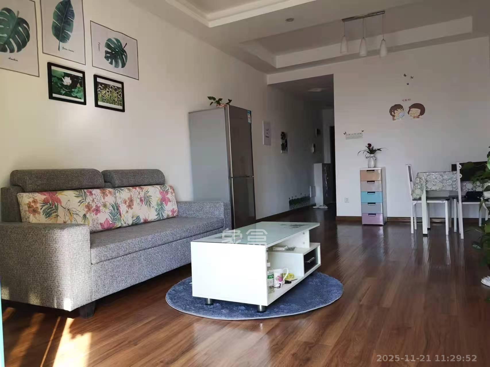 维一星城原山苑  3室2厅1卫    2200.0元/月