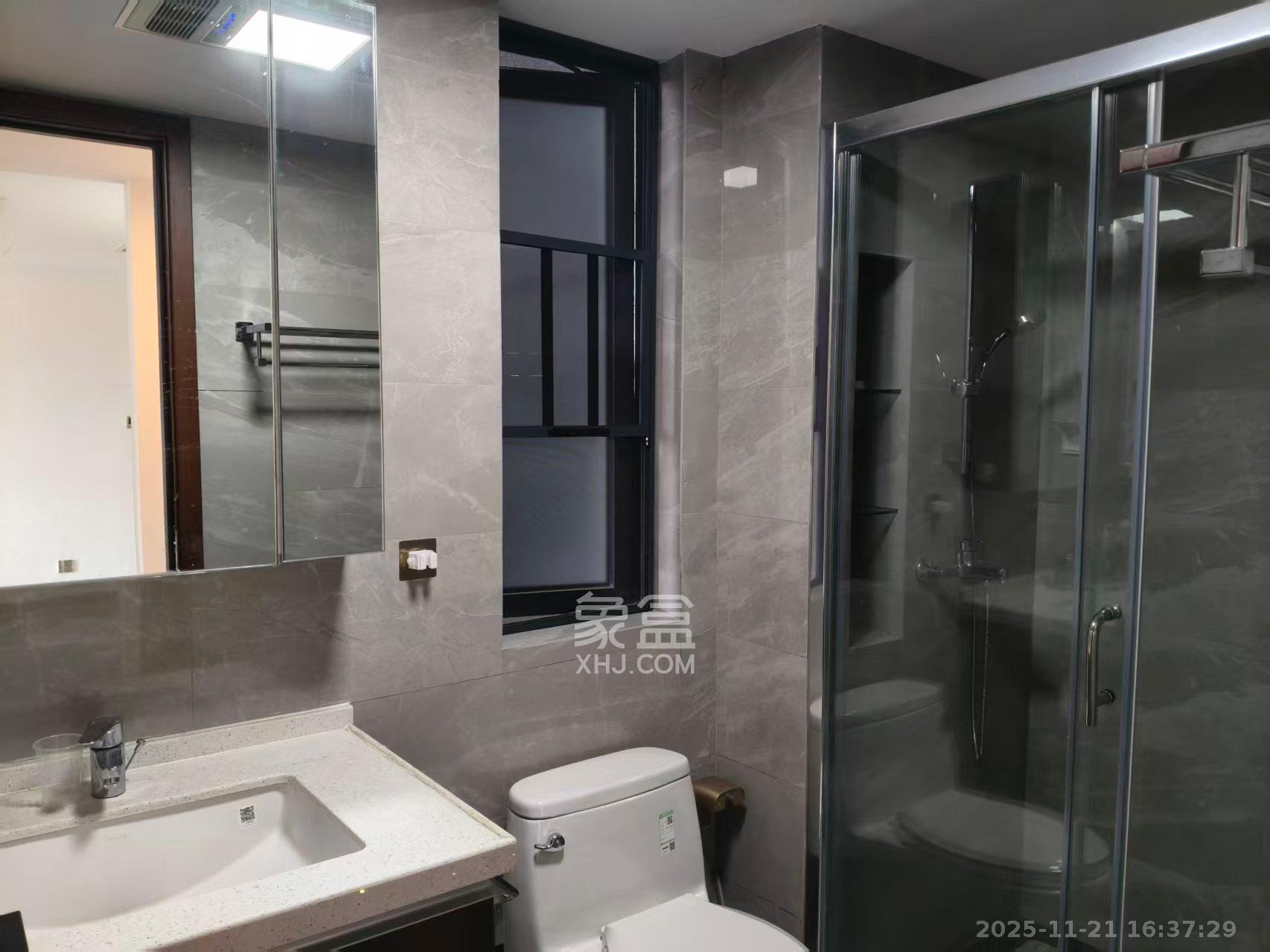 绿地长沙城际空间站(绿地新里佳苑) 3室2厅2卫 2700.0元/月 绿地长沙城际空间站(绿地新里佳苑) 3室2厅2卫 2700.0元/月室内图