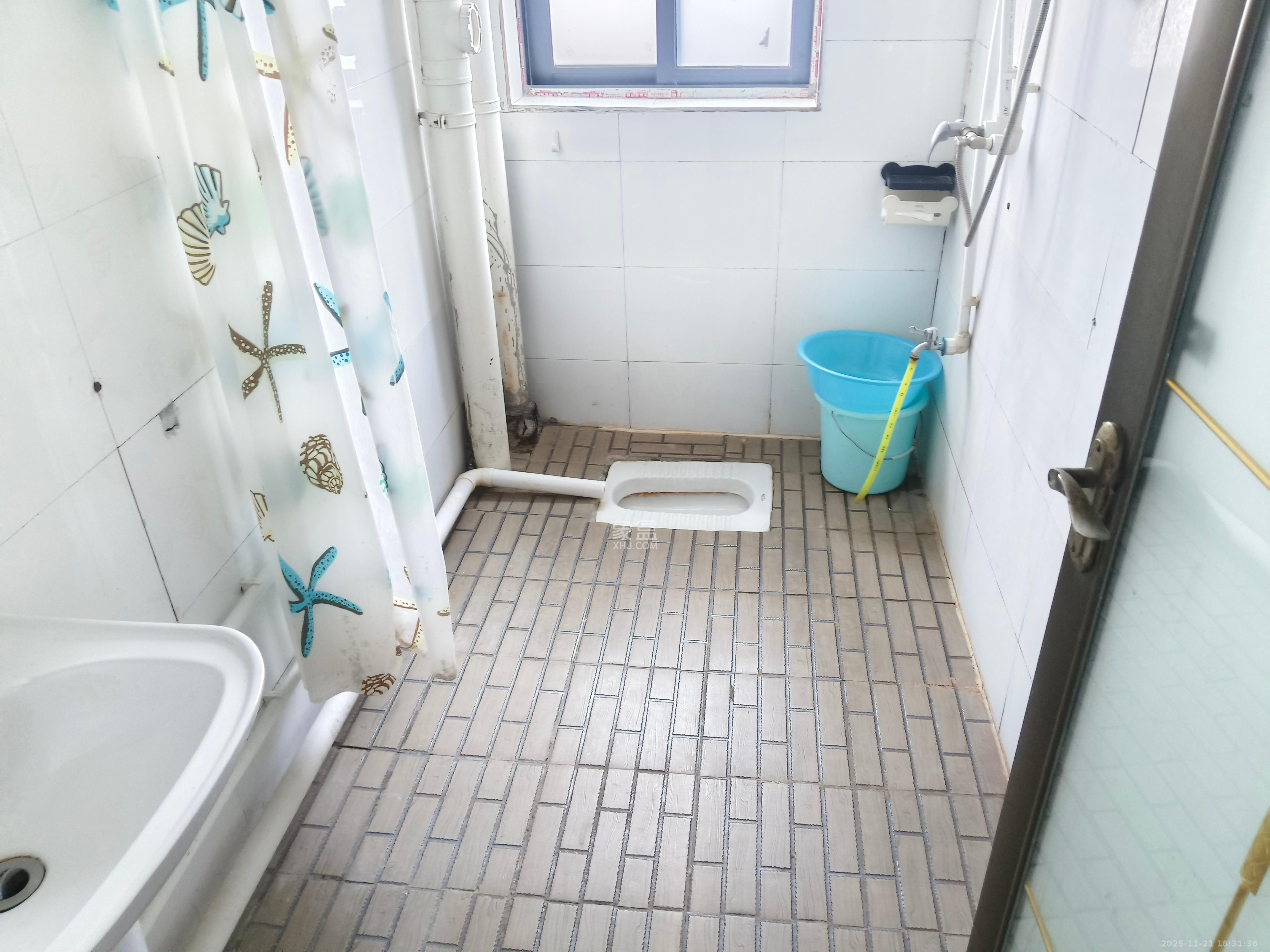 钱隆首府(福晟御园)  3室2厅2卫    2200.0元/月室内图