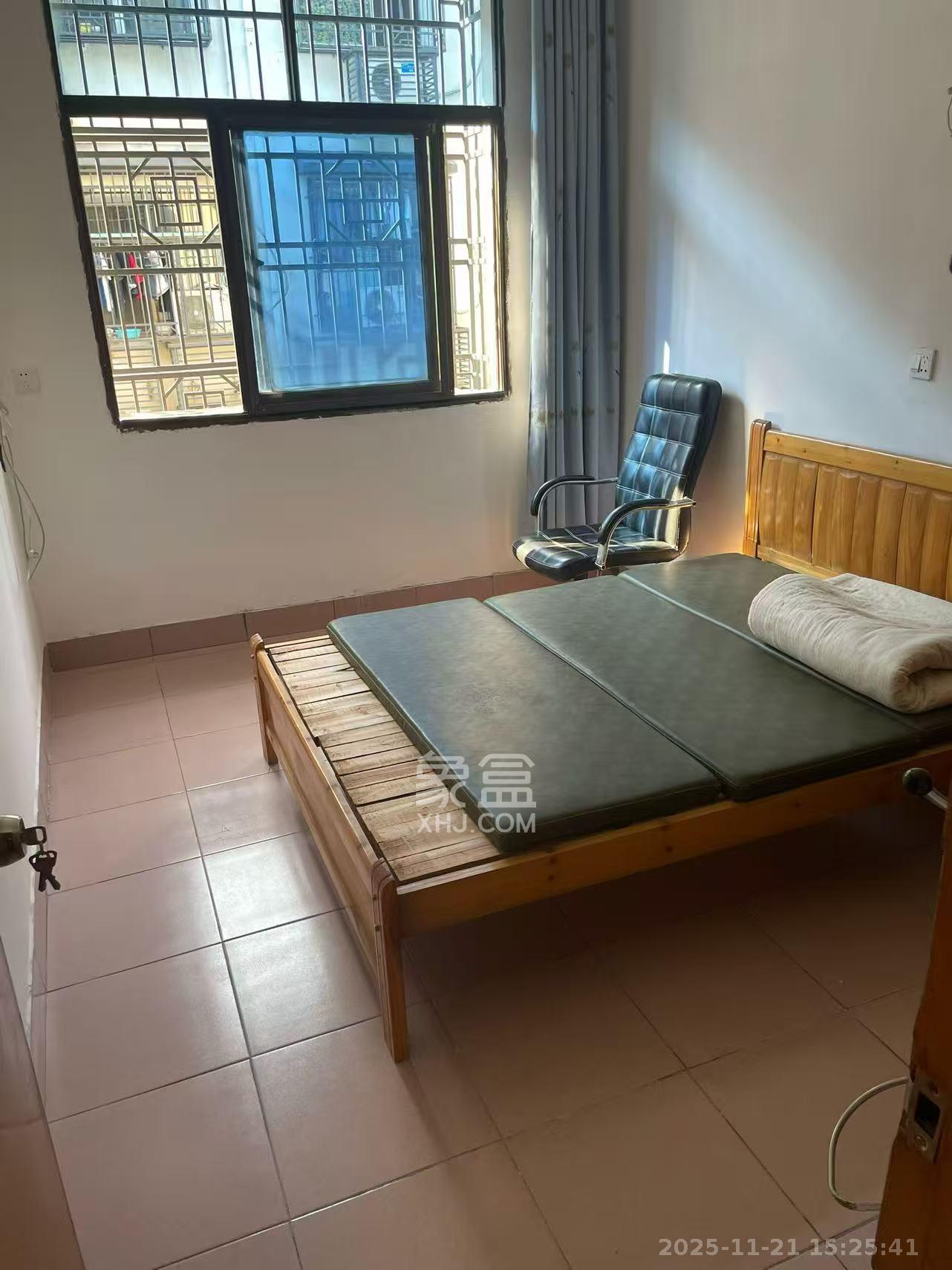 星沙一区  2室2厅1卫    900.0元/月室内图