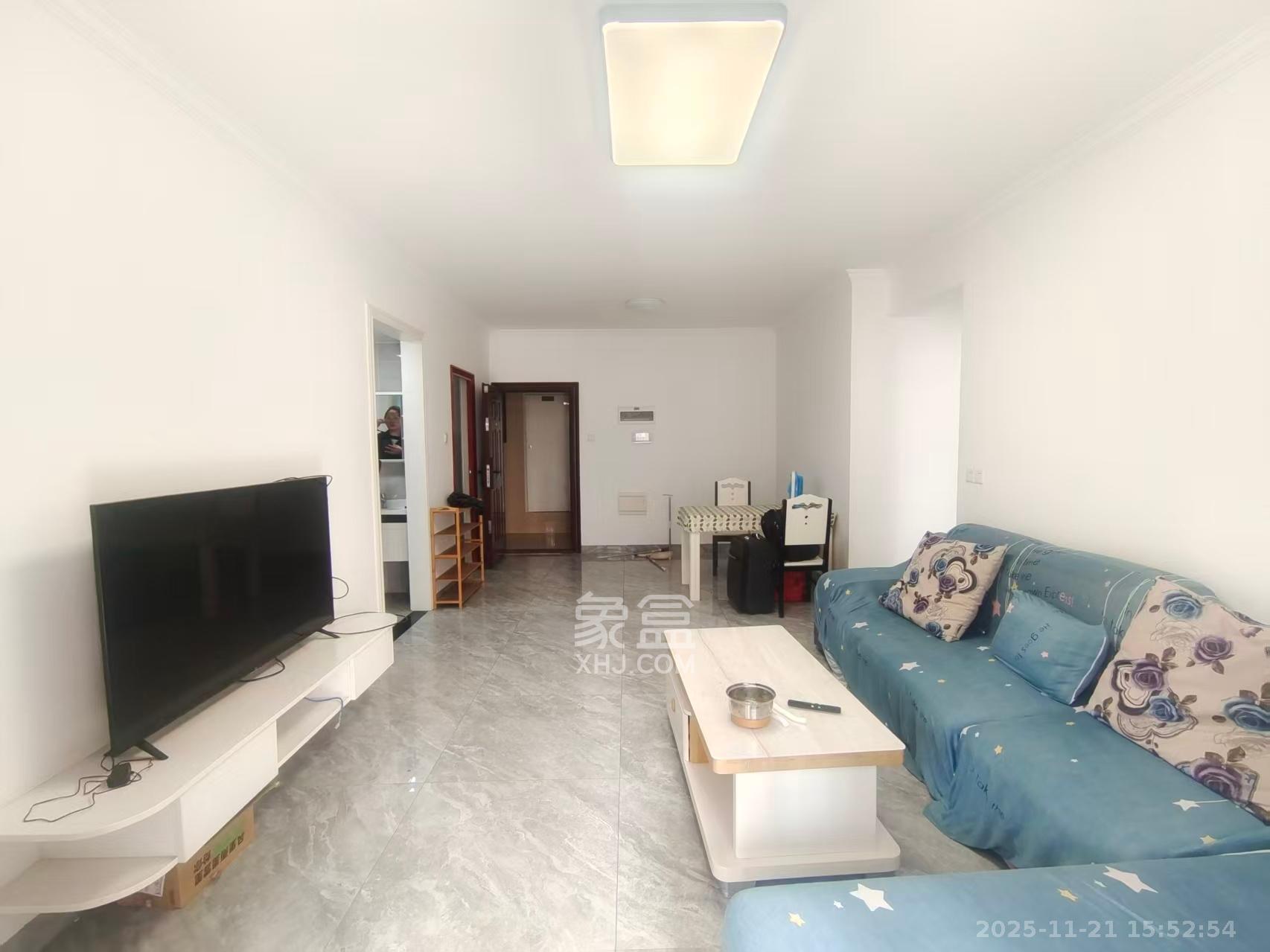 勤诚达境界城  4室2厅2卫    2400.0元/月室内图1