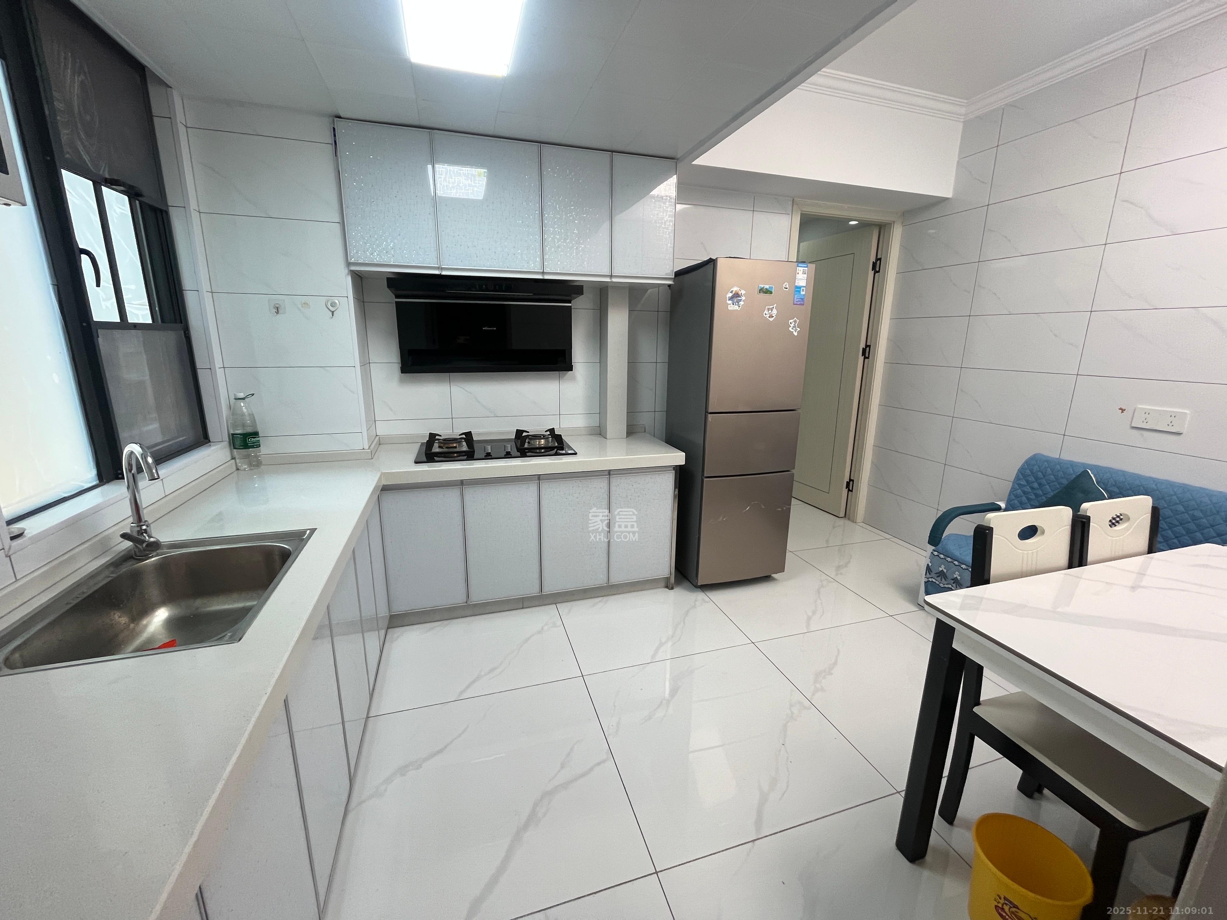 学士翰林苑 2室2厅1卫 1500.0元/月 学士翰林苑 2室2厅1卫 1500.0元/月室内图