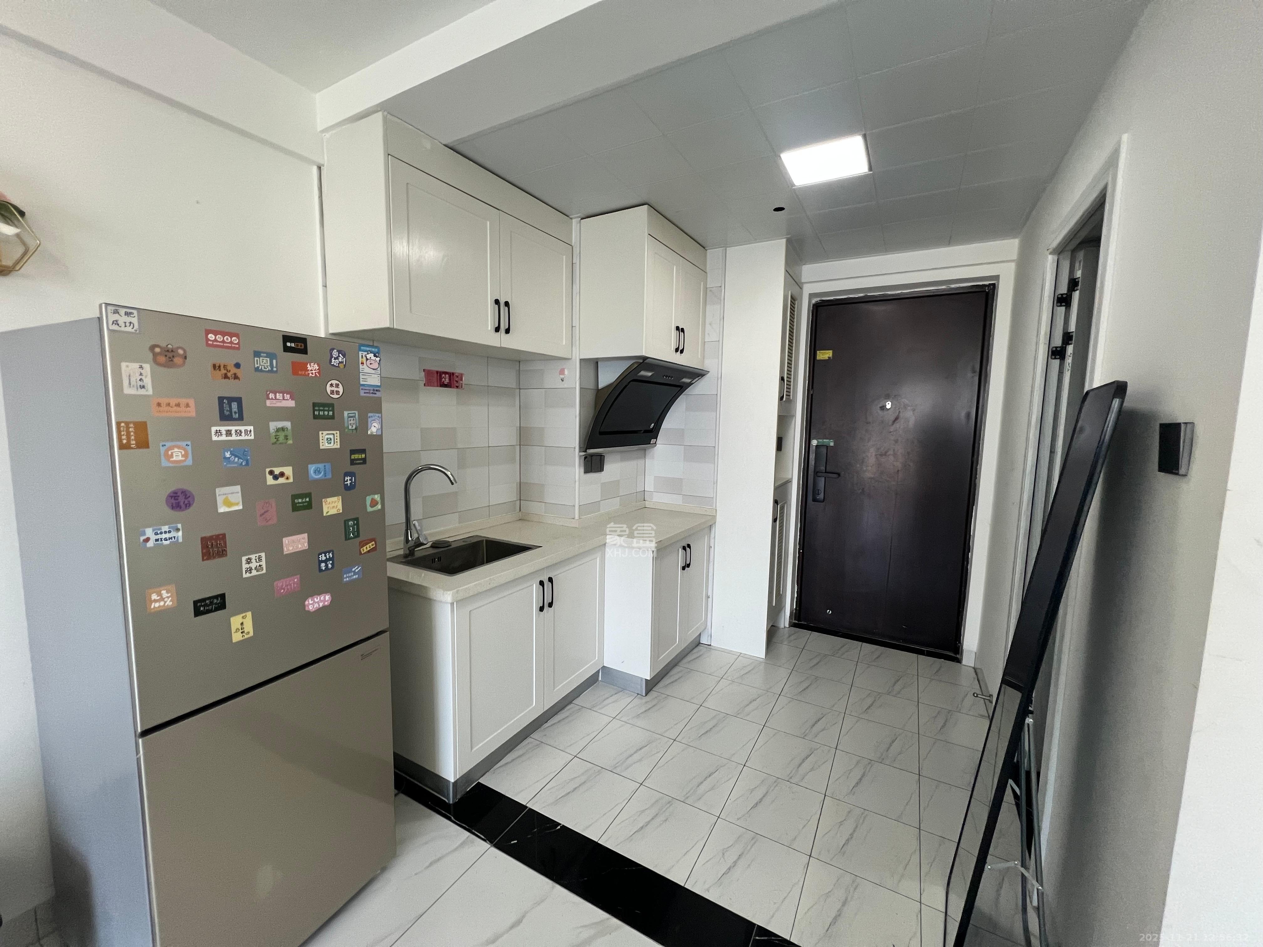 金科时代中心  1室1厅1卫    1400.0元/月室内图