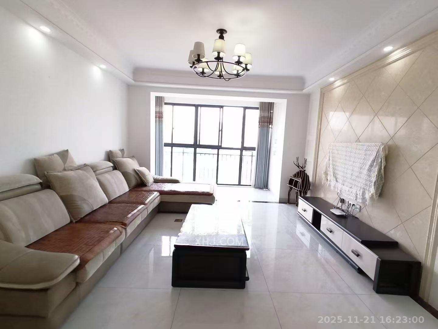 海林馨香雅苑  3室2厅2卫    2500.0元/月