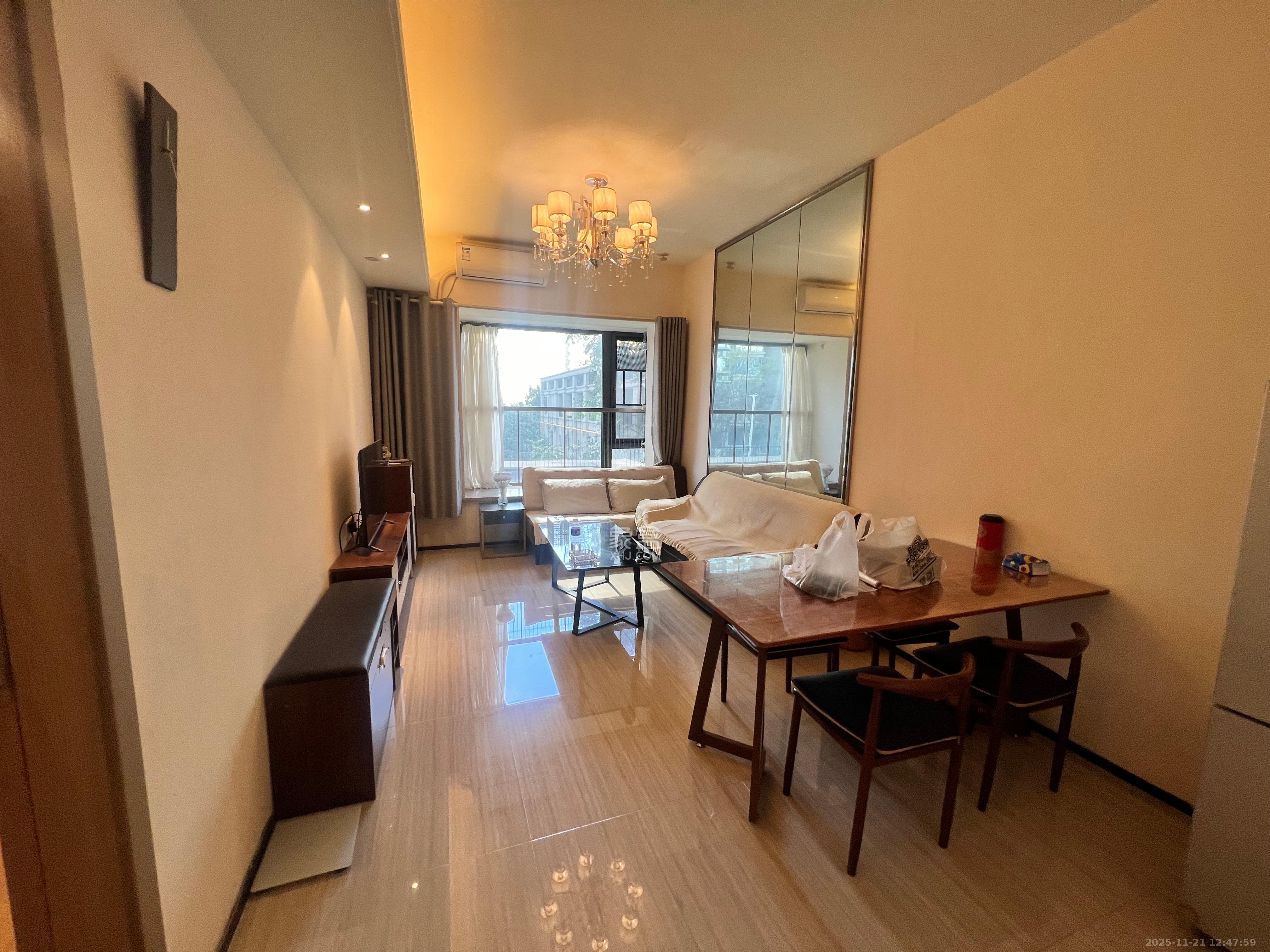 恒大国际广场  1室1厅2卫    2000.0元/月室内图