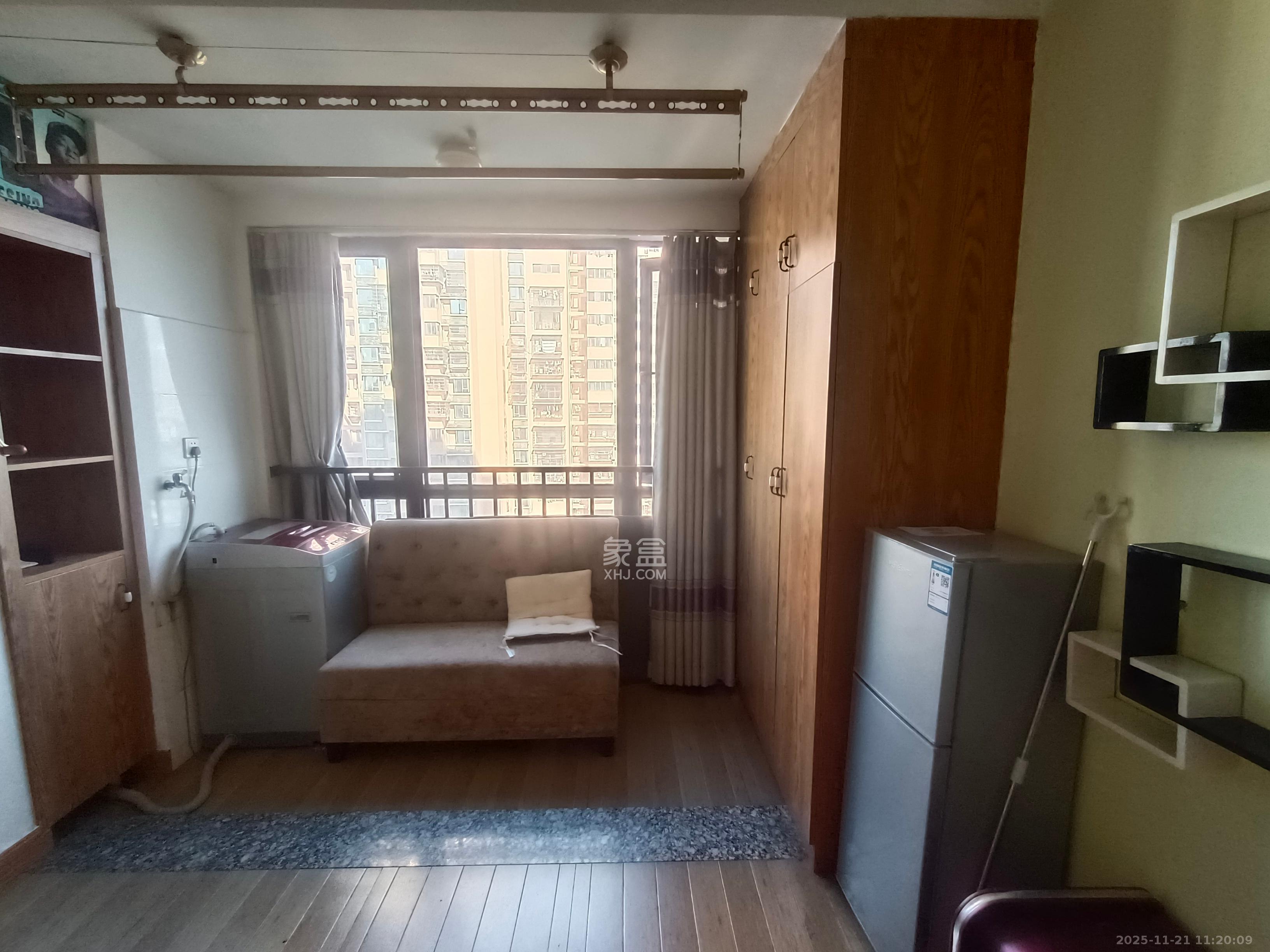 佳兴国际汇  1室1厅1卫    1300.0元/月室内图