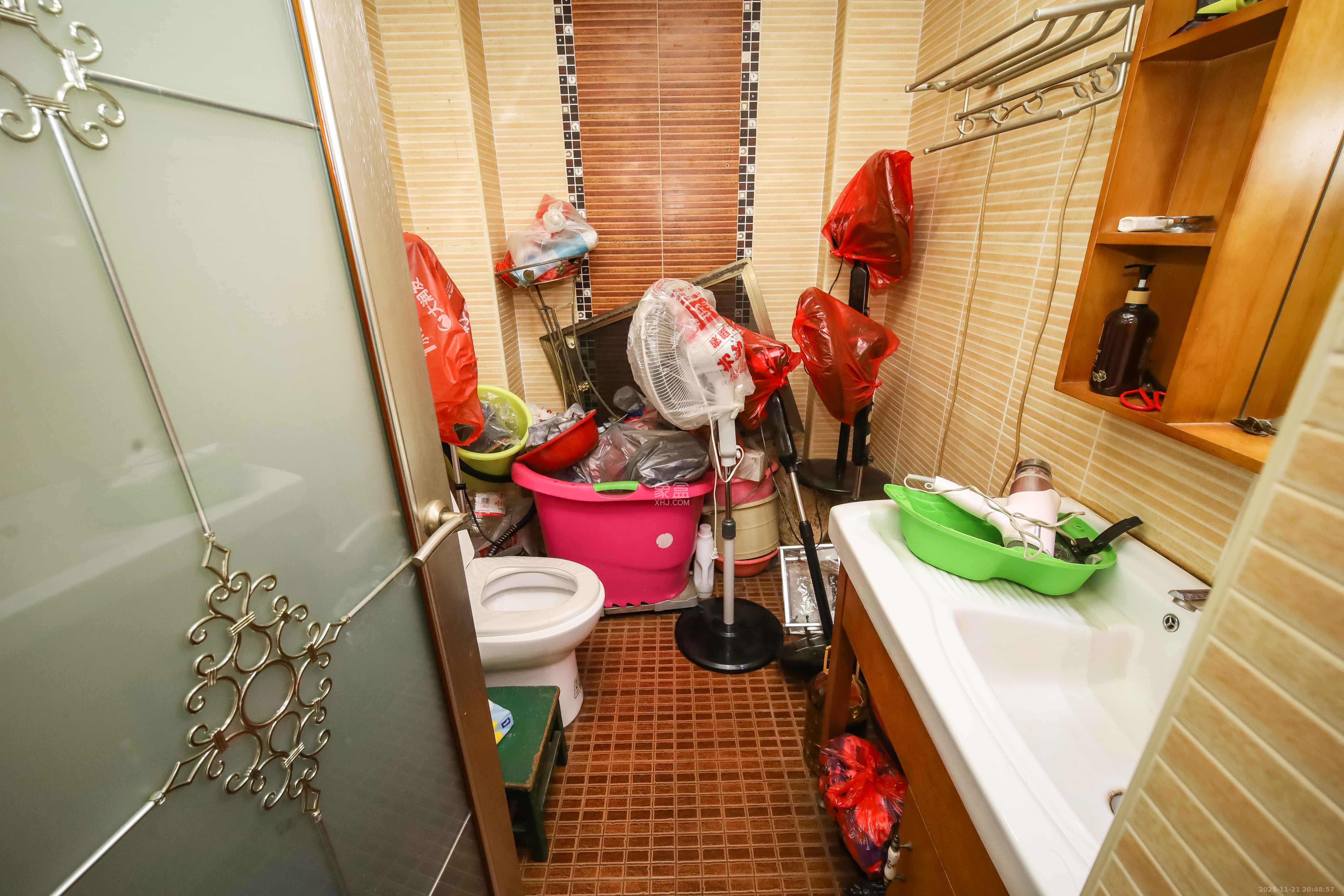 三和家园 1室0厅0卫 75.0万 三和家园 1室0厅0卫 75.0万卫生间