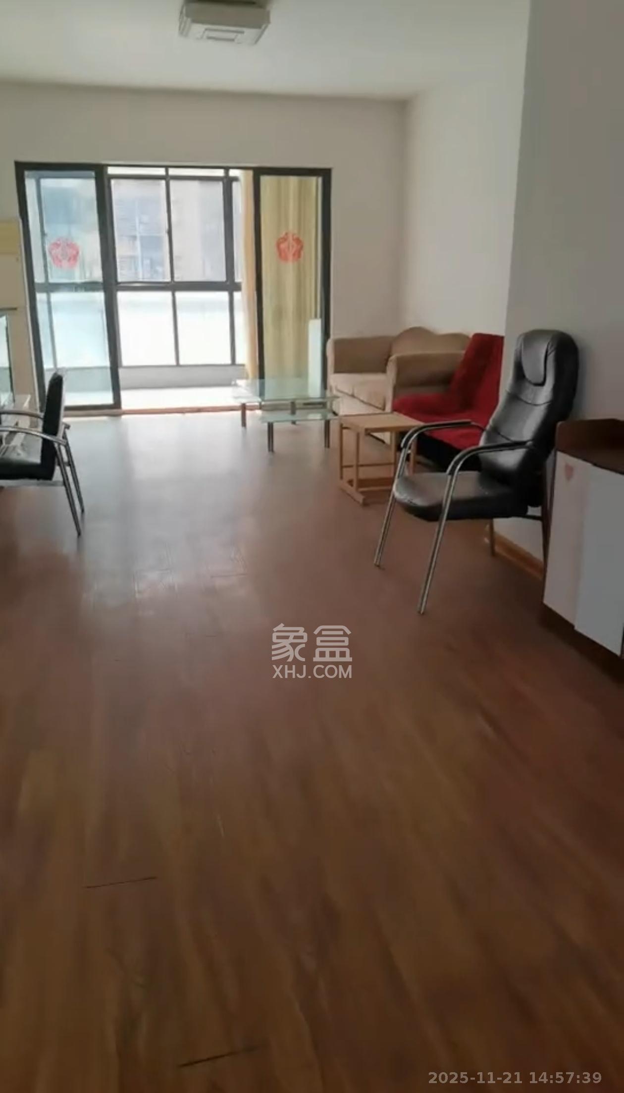 茂华国际湘 3室2厅2卫 2800.0元/月 茂华国际湘 3室2厅2卫 2800.0元/月室内图