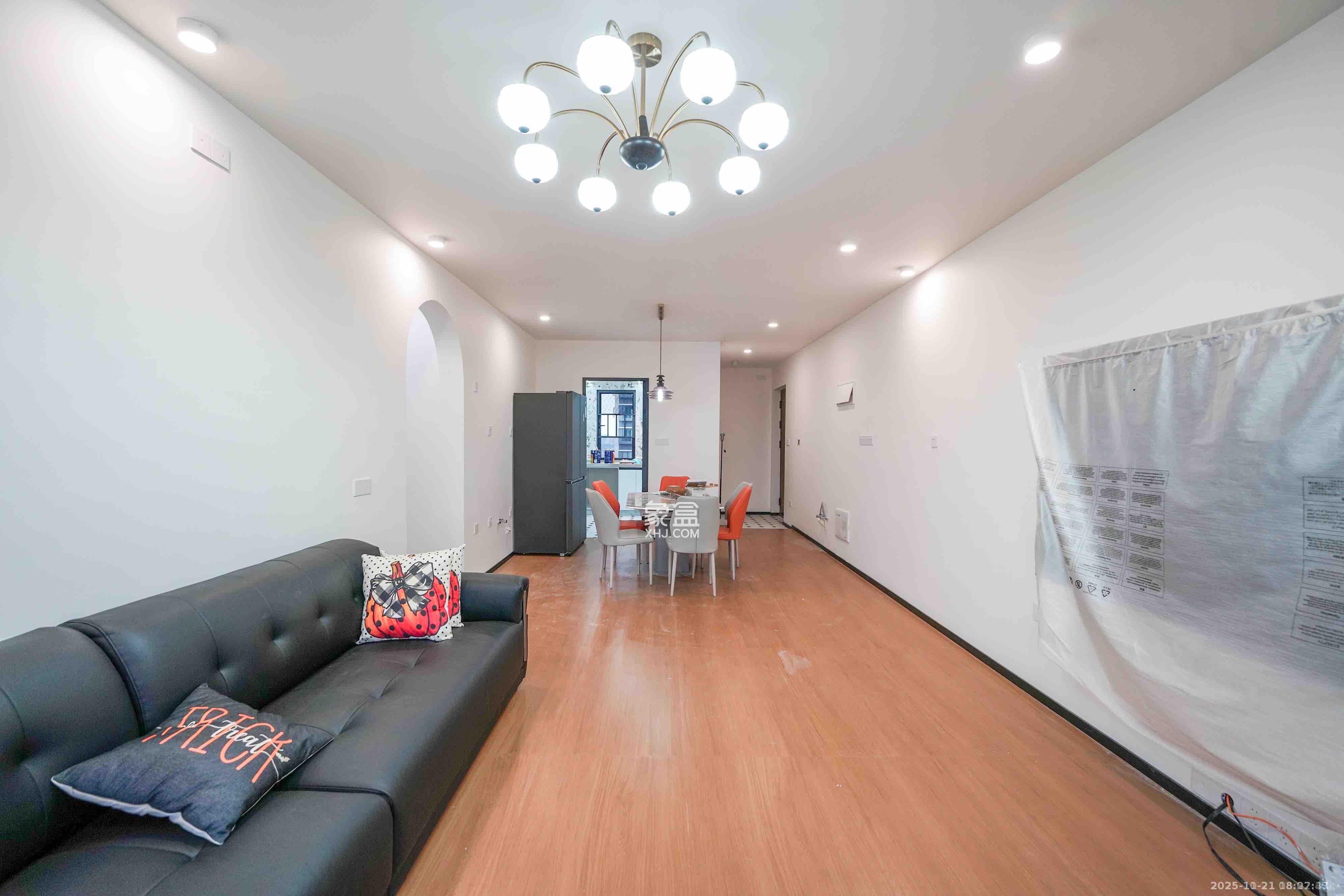 旭辉雨金广场 4室2厅2卫 3000.0元/月 旭辉雨金广场 4室2厅2卫 3000.0元/月室内图