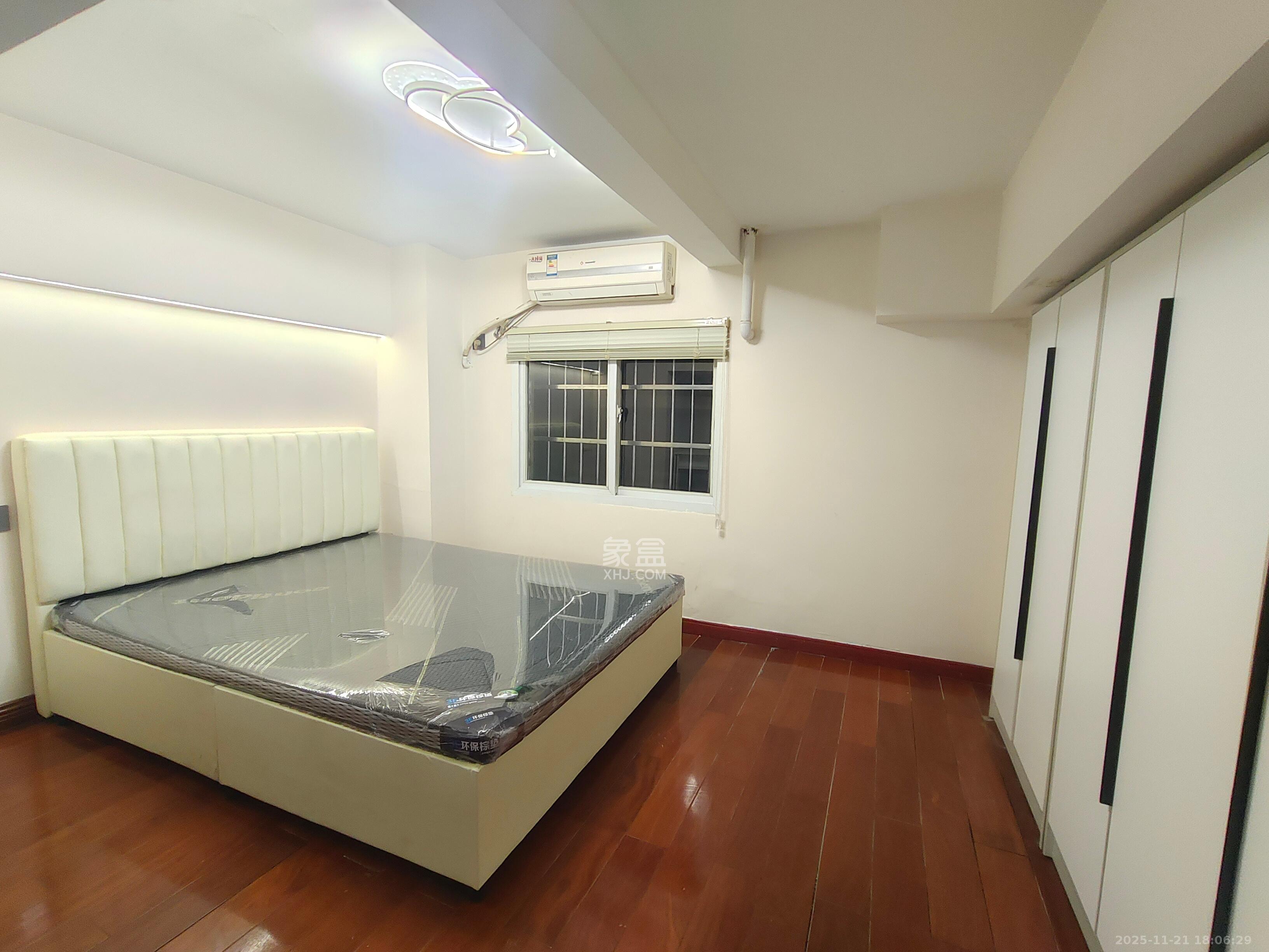 融圣国际 3室1厅1卫 2500.0元/月 融圣国际 3室1厅1卫 2500.0元/月室内图