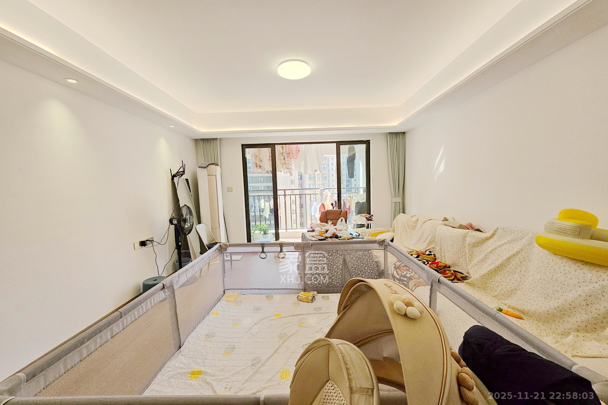 阳光城尚东湾青柠园 3室2厅2卫 105.0万 阳光城尚东湾青柠园 3室2厅2卫 105.0万客厅