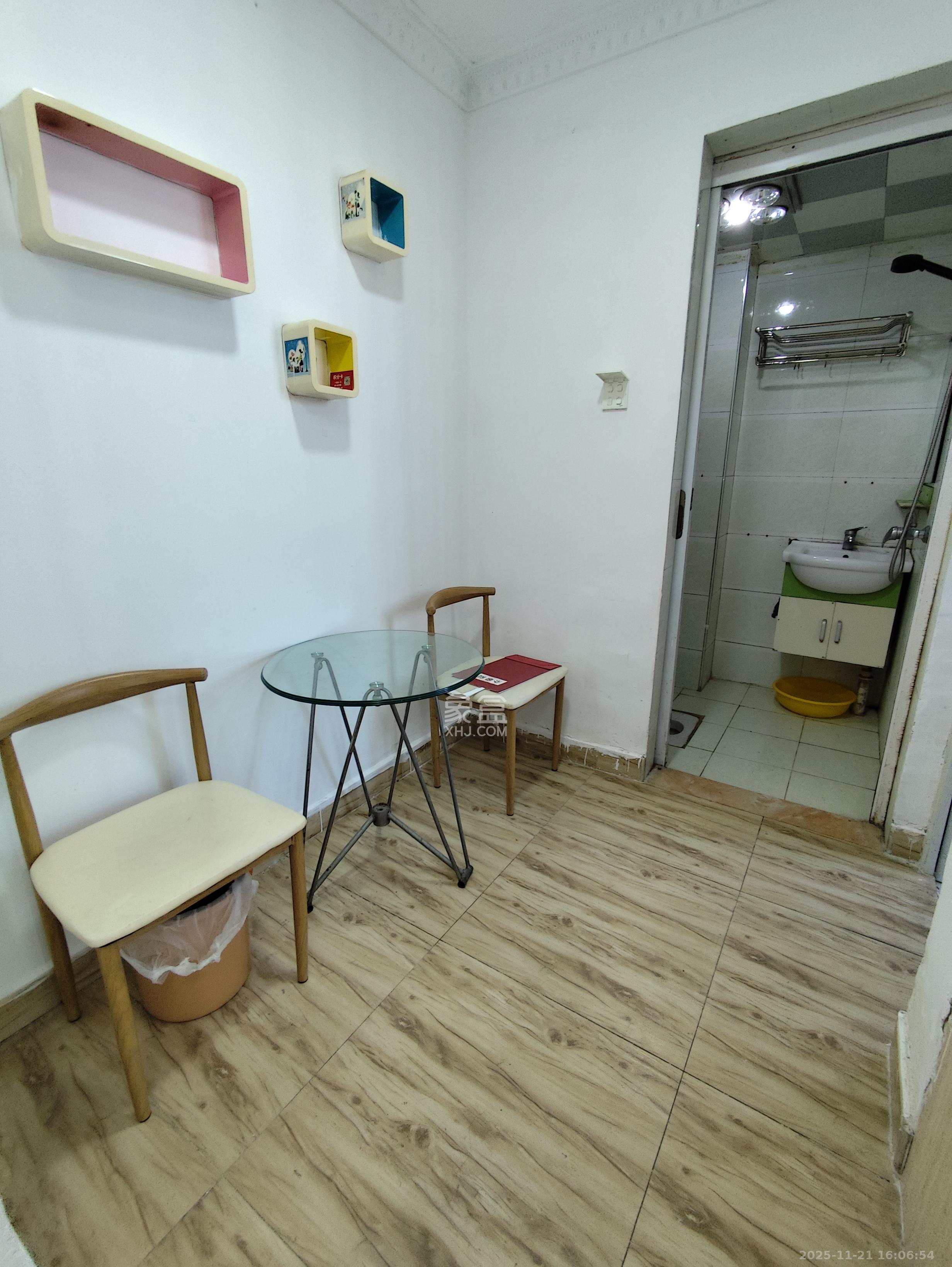 凯通国际城（凯通朝庭）  1室1厅1卫    1400.0元/月室内图