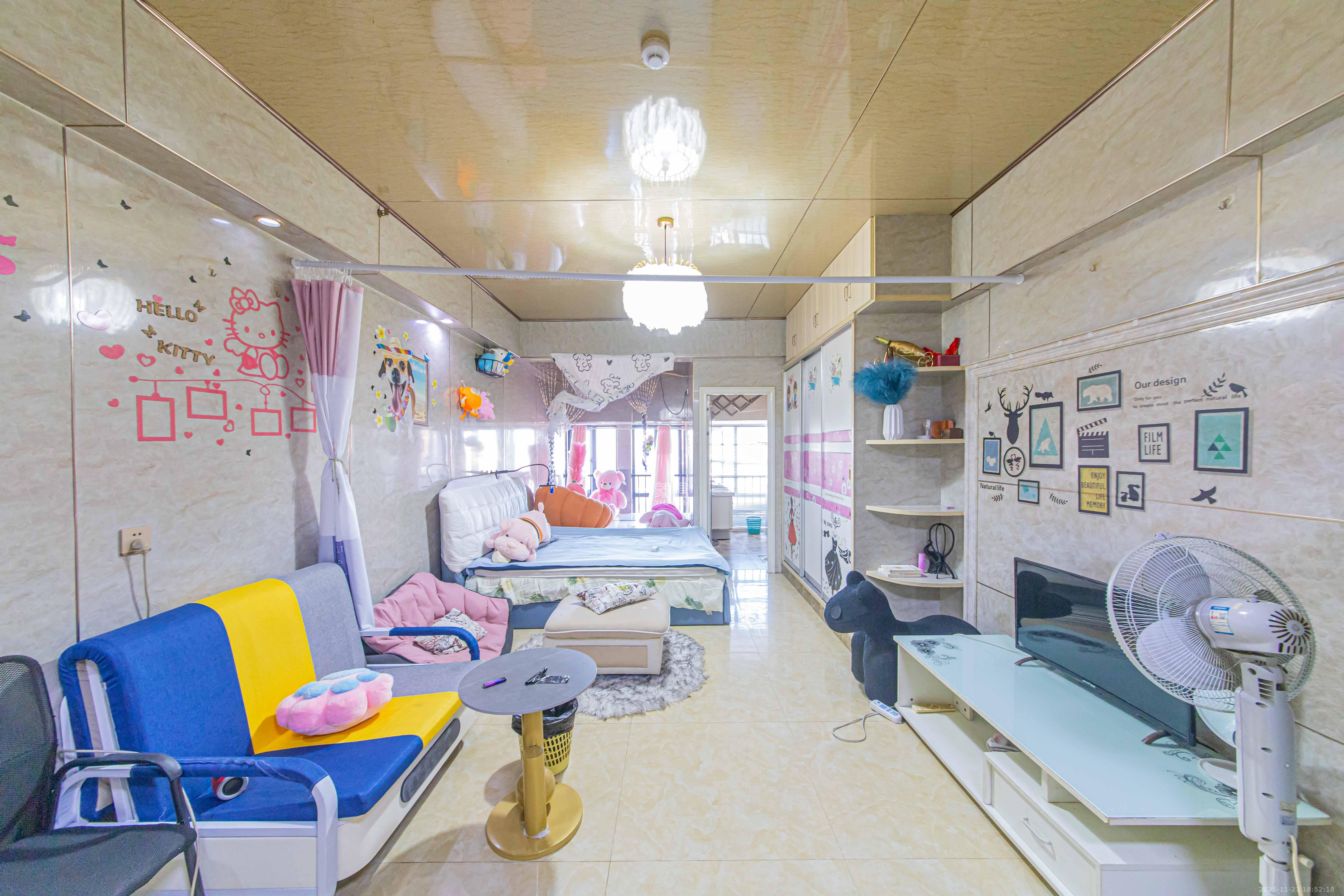 中建芙蓉嘉苑 1室1厅1卫 19.8万 中建芙蓉嘉苑 1室1厅1卫 19.8万客厅