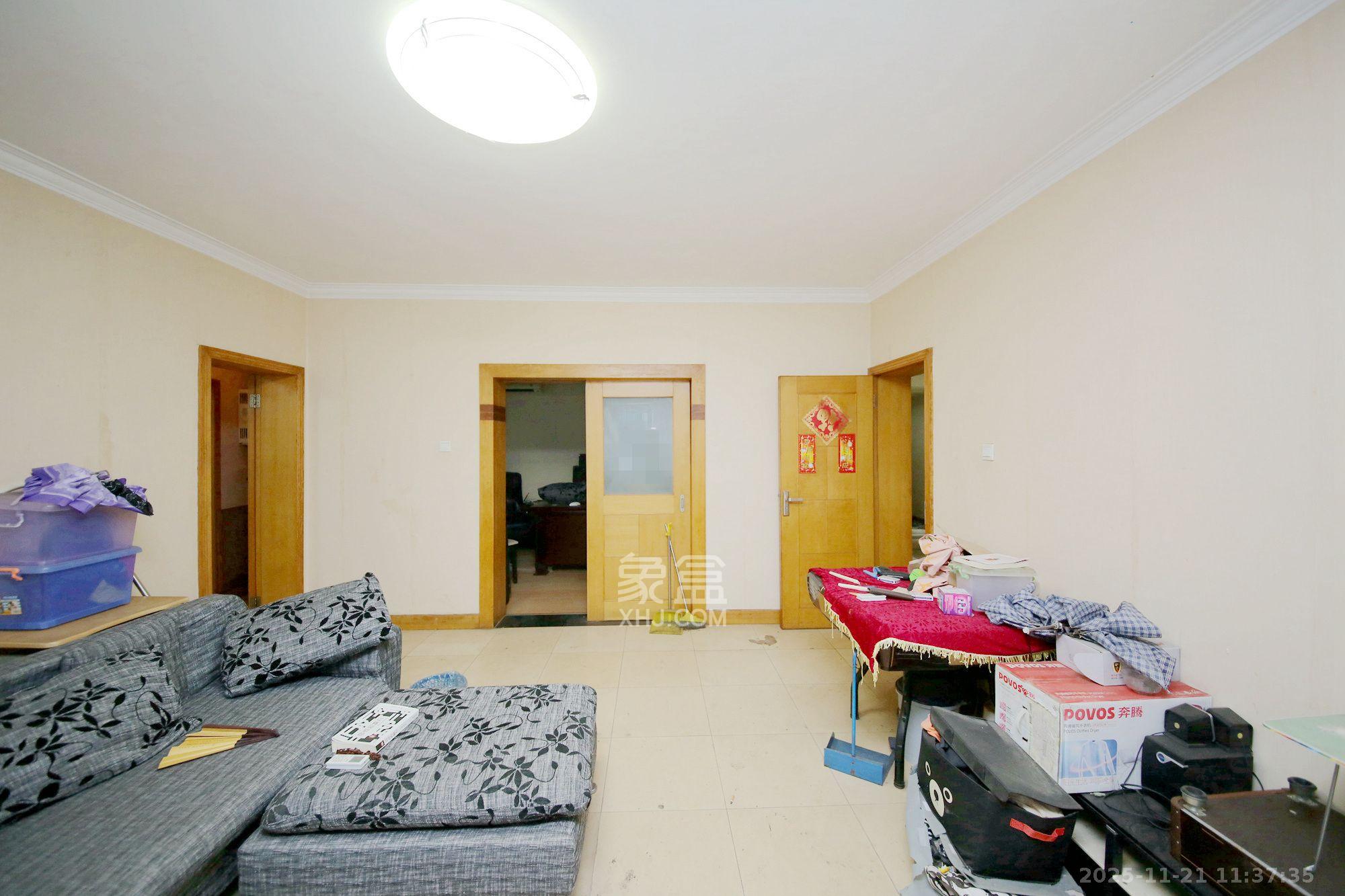 铭园小区  5室2厅3卫    4500.0元/月