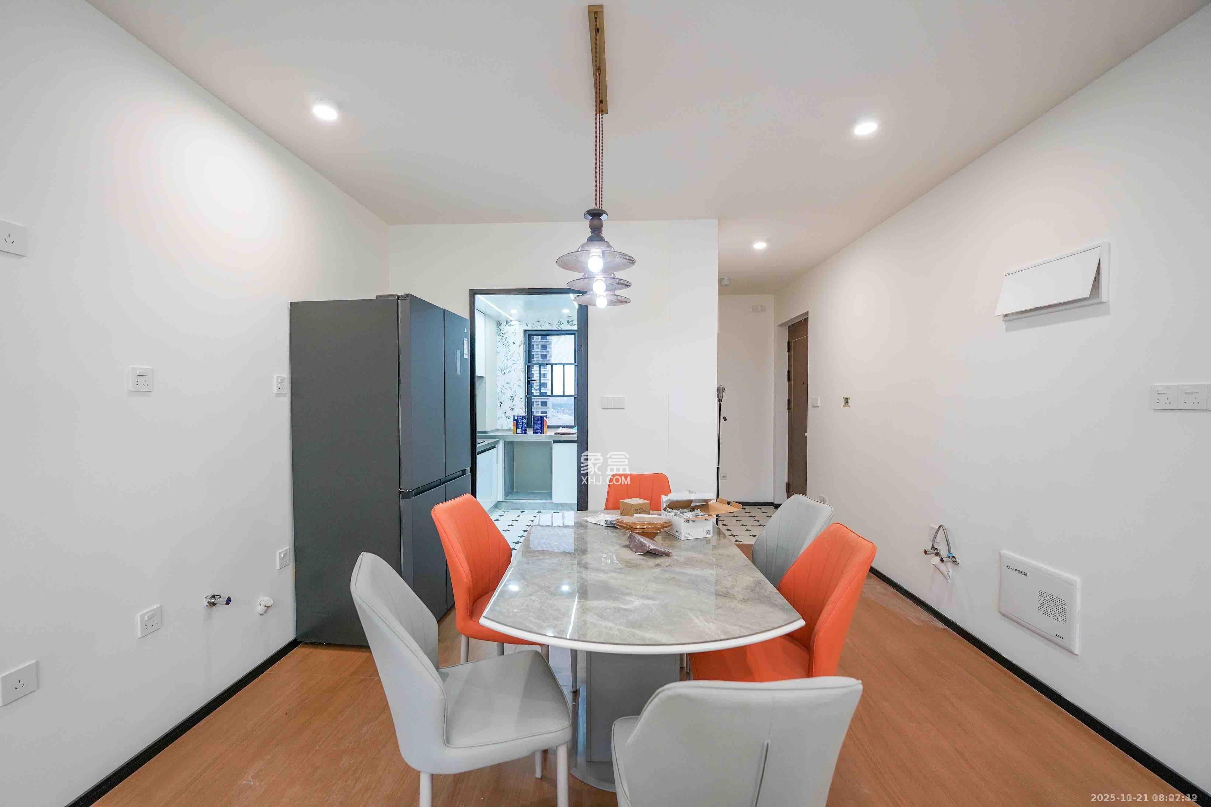 旭辉雨金广场  4室2厅2卫    3000.0元/月室内图