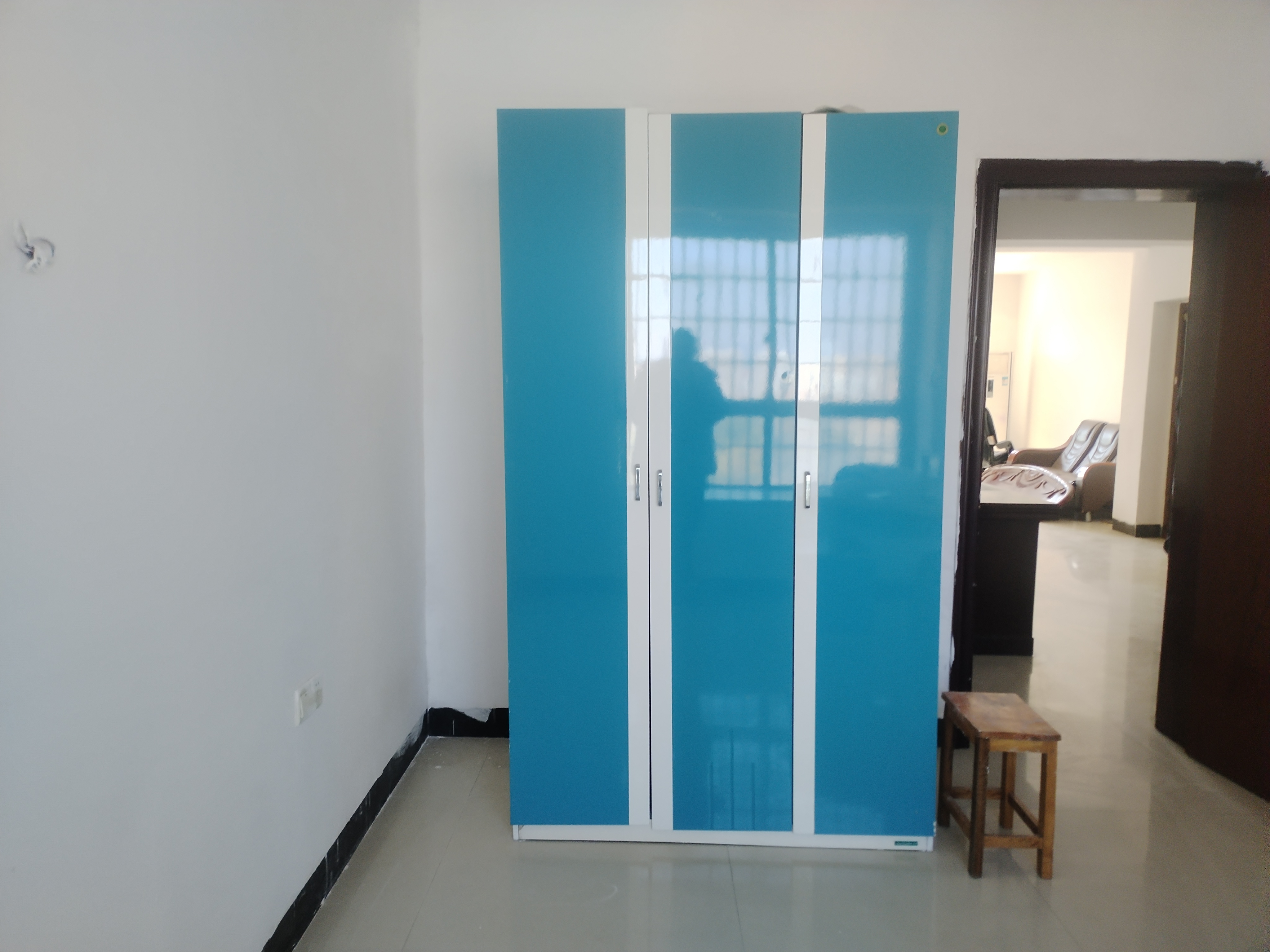 广成大厦  1室0厅0卫    70.0万客厅