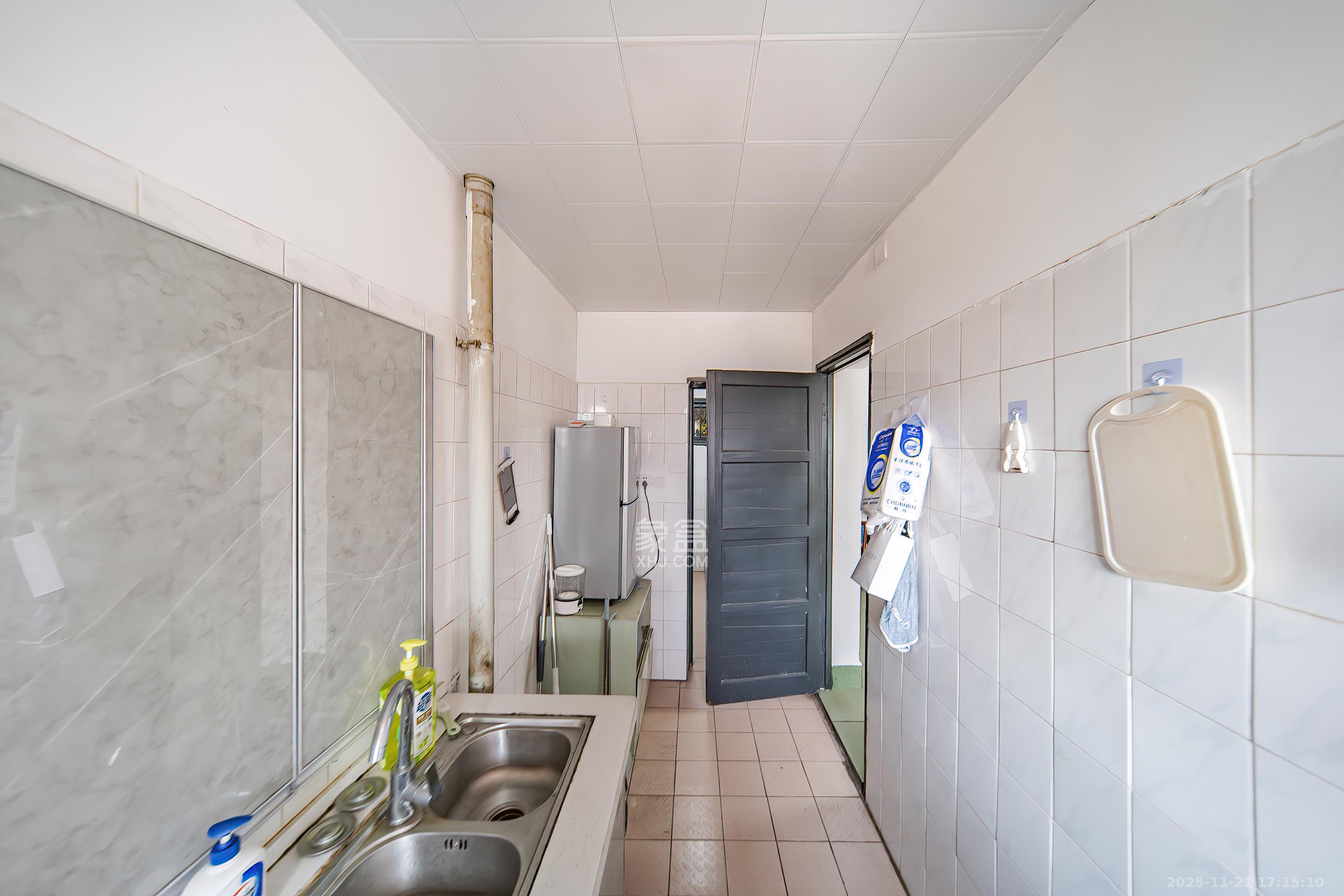 下麻园岭散盘 2室1厅1卫 26.5万 下麻园岭散盘 2室1厅1卫 26.5万厨房