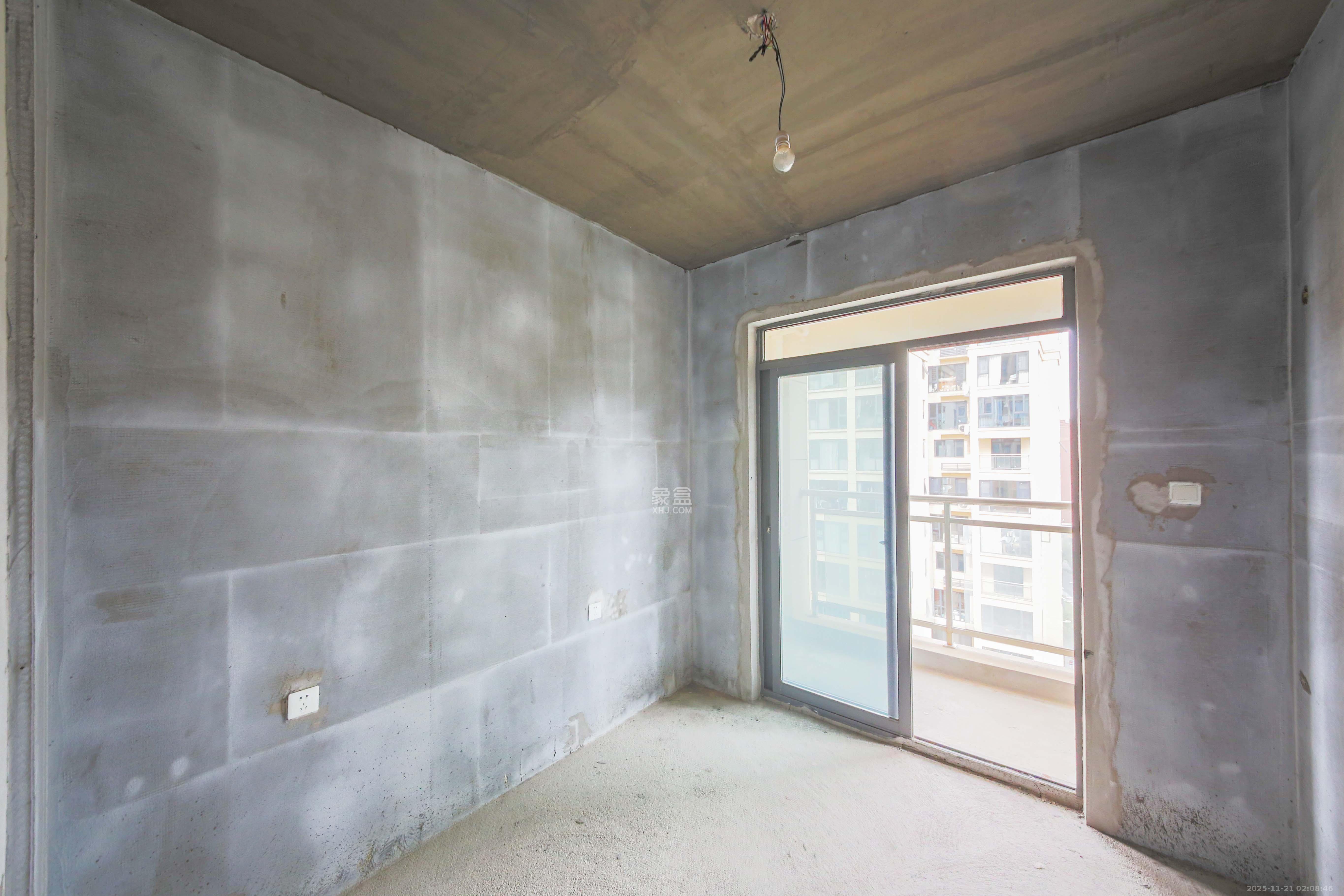 五江书香苑 4室2厅2卫 180.0万 五江书香苑 4室2厅2卫 180.0万卧室