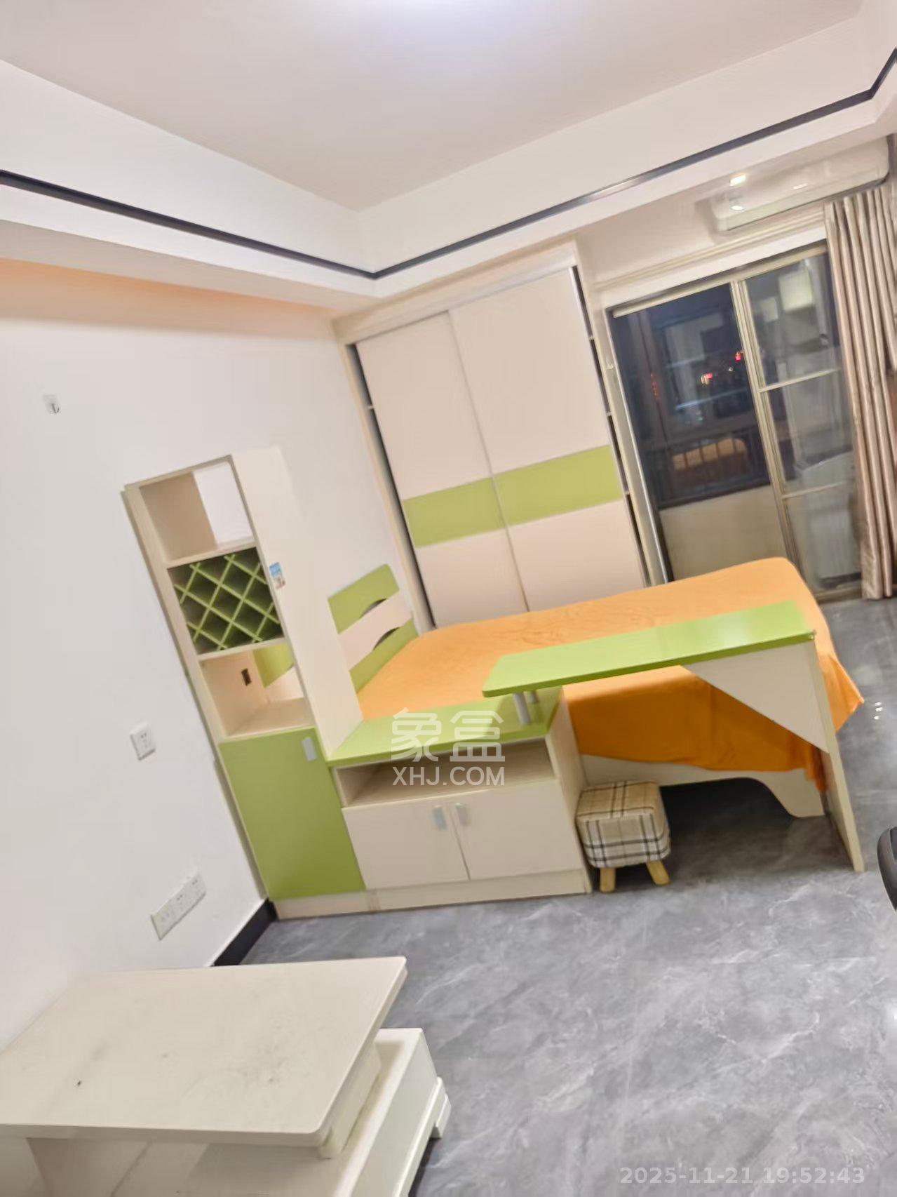 长盛上东区 1室1厅1卫 1700.0元/月 长盛上东区 1室1厅1卫 1700.0元/月室内图