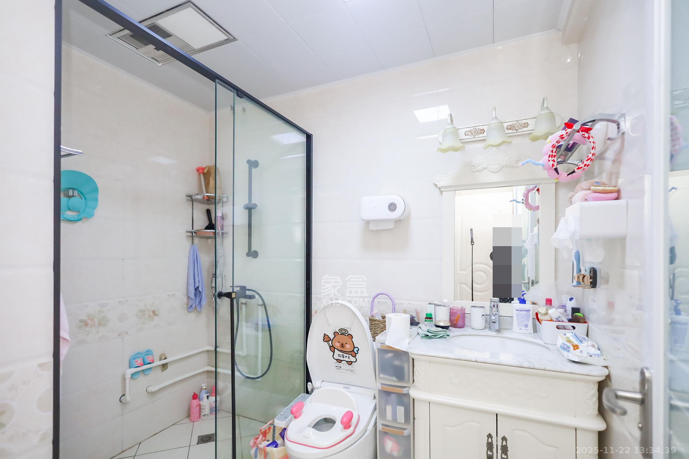 市妇联宿舍 4室2厅2卫 150.0万 市妇联宿舍 4室2厅2卫 150.0万卫生间