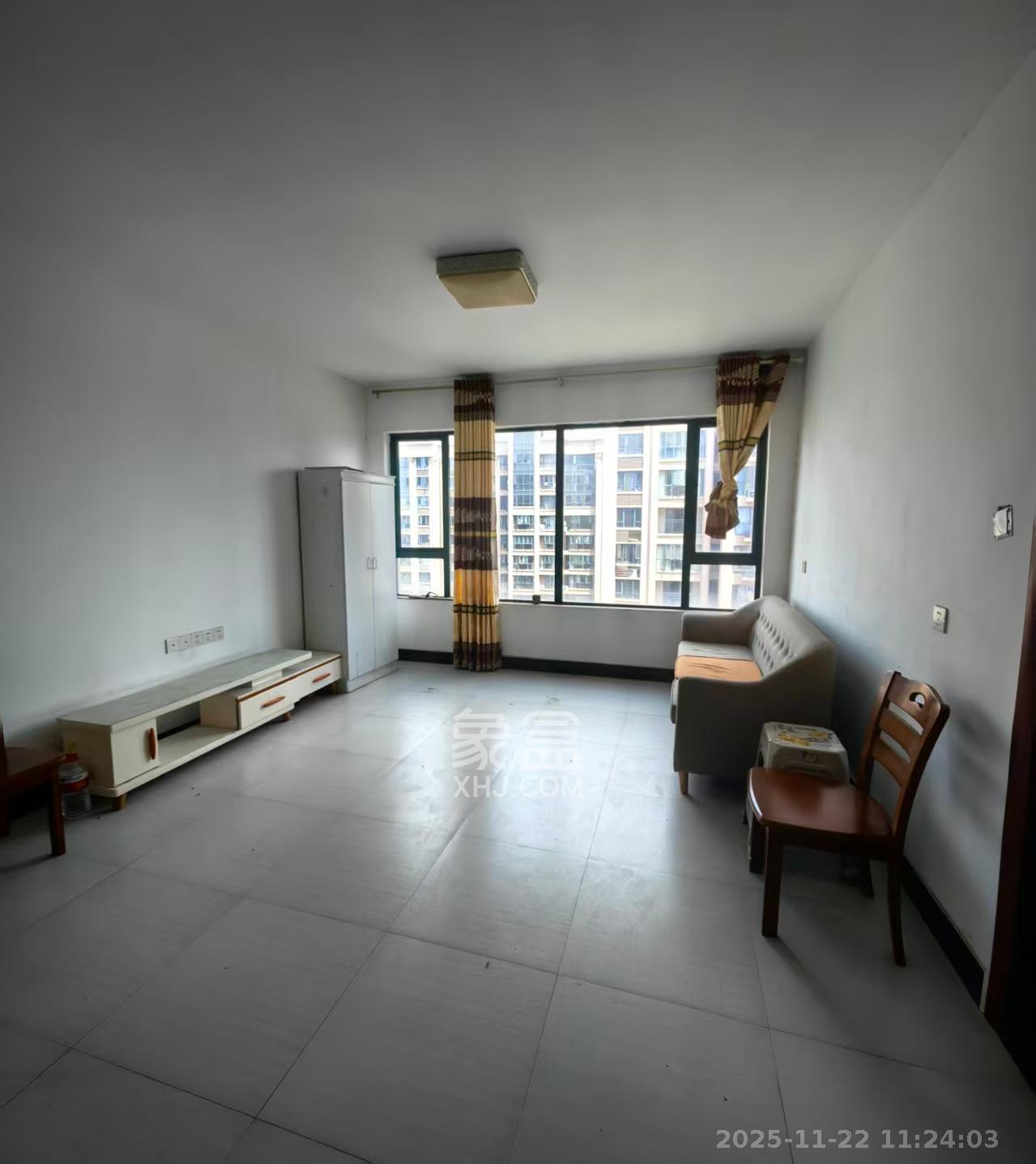 博长山水香颐  4室2厅2卫    2000.0元/月