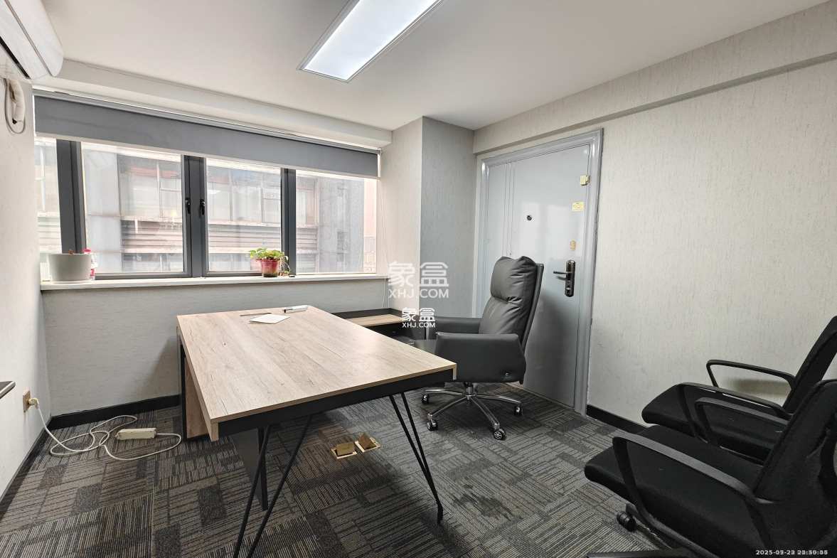 湘域中央 5室1厅1卫 4800.0元/月 湘域中央 5室1厅1卫 4800.0元/月室内图